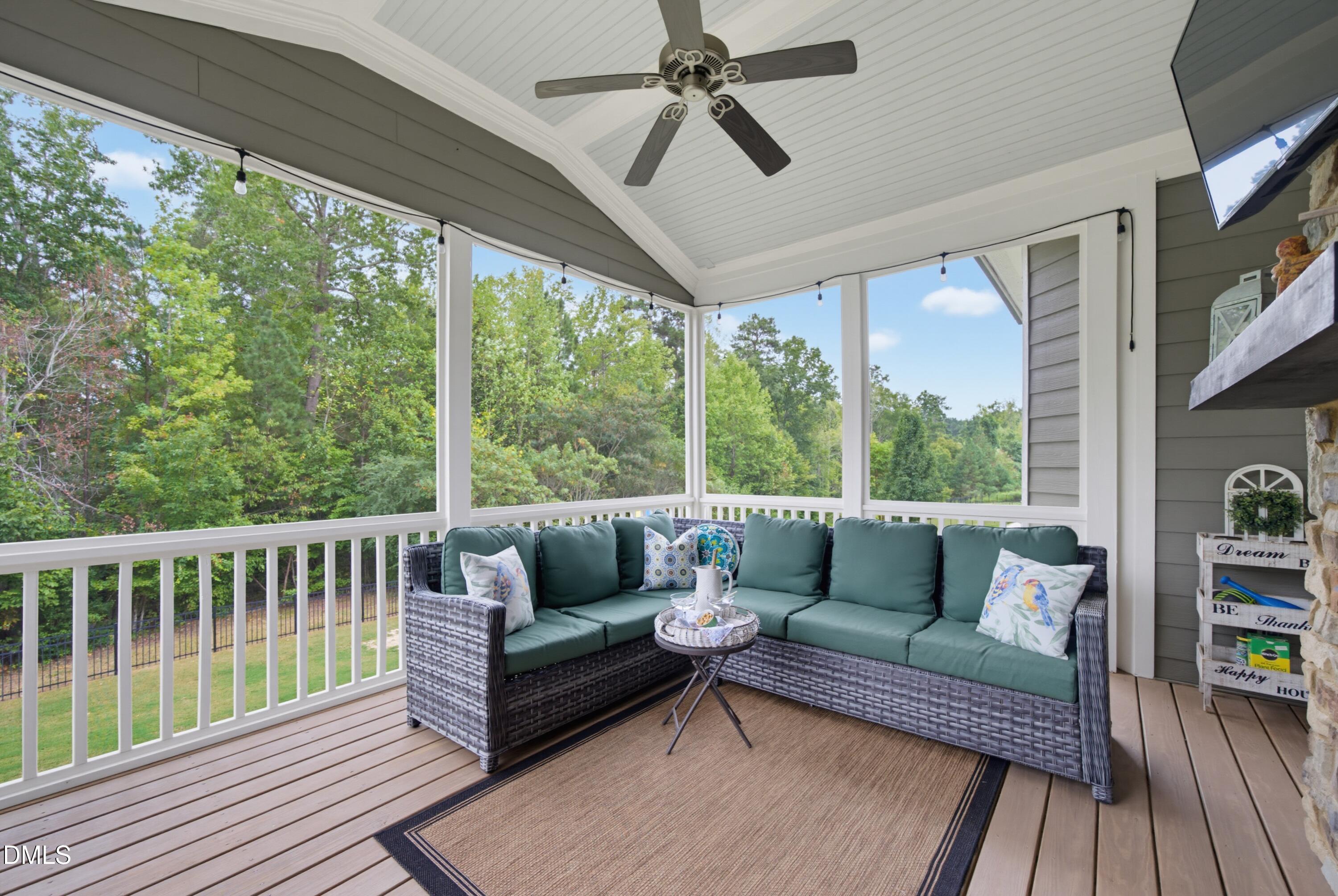 1101 Woodland Grove Way Property Photo 37