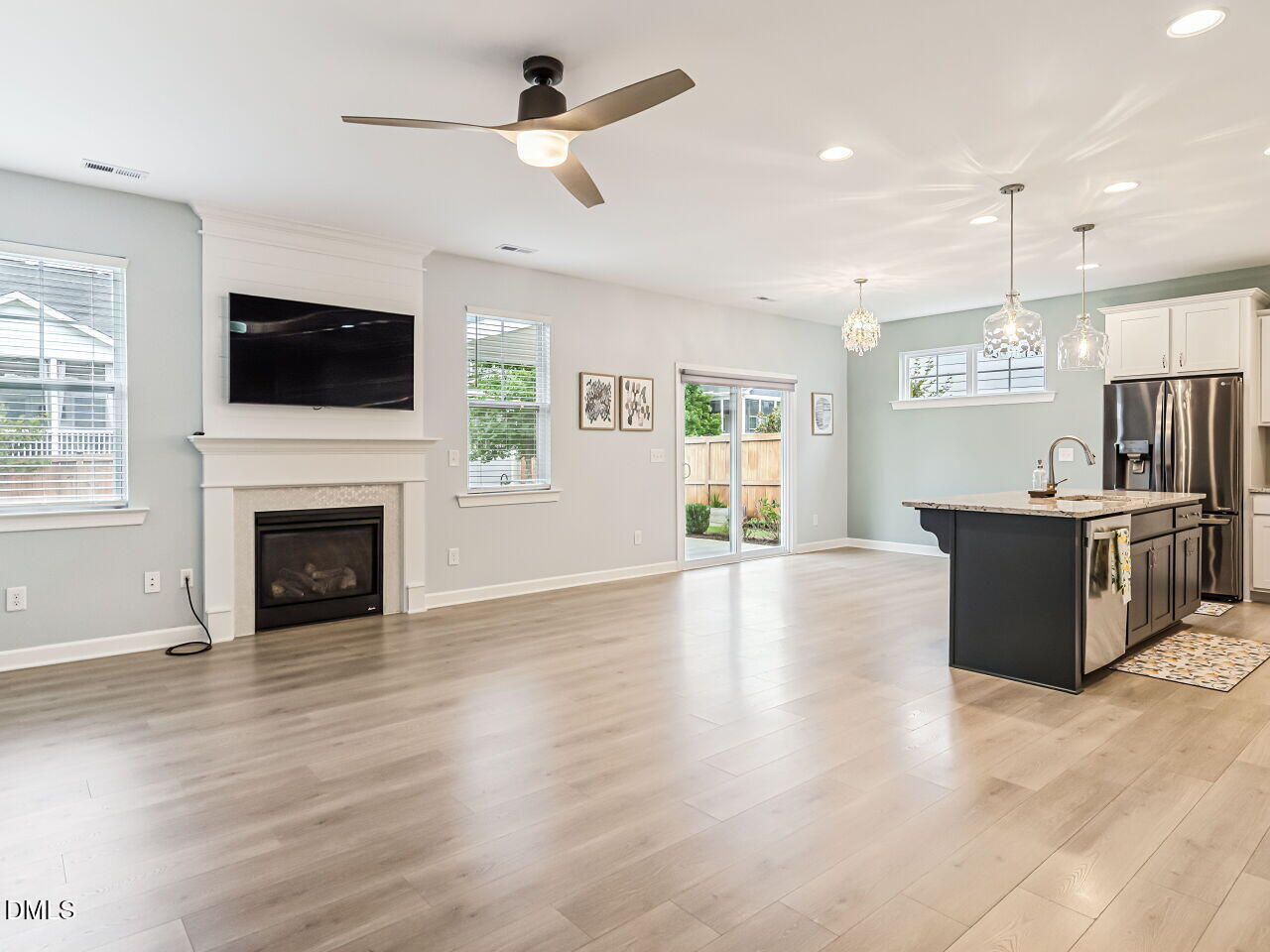 637 Future Islands Way Property Photo 10