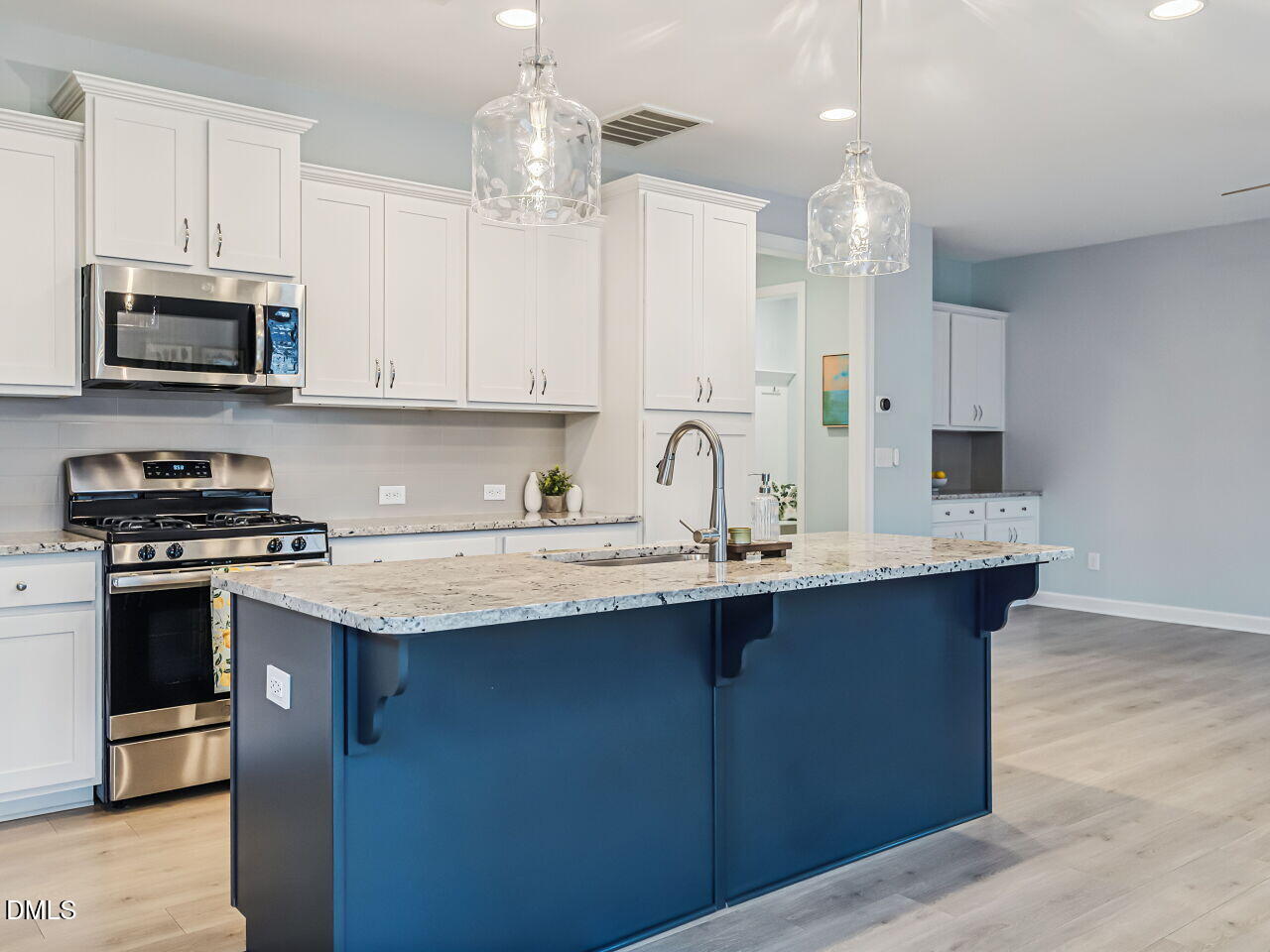 637 Future Islands Way Property Photo 17