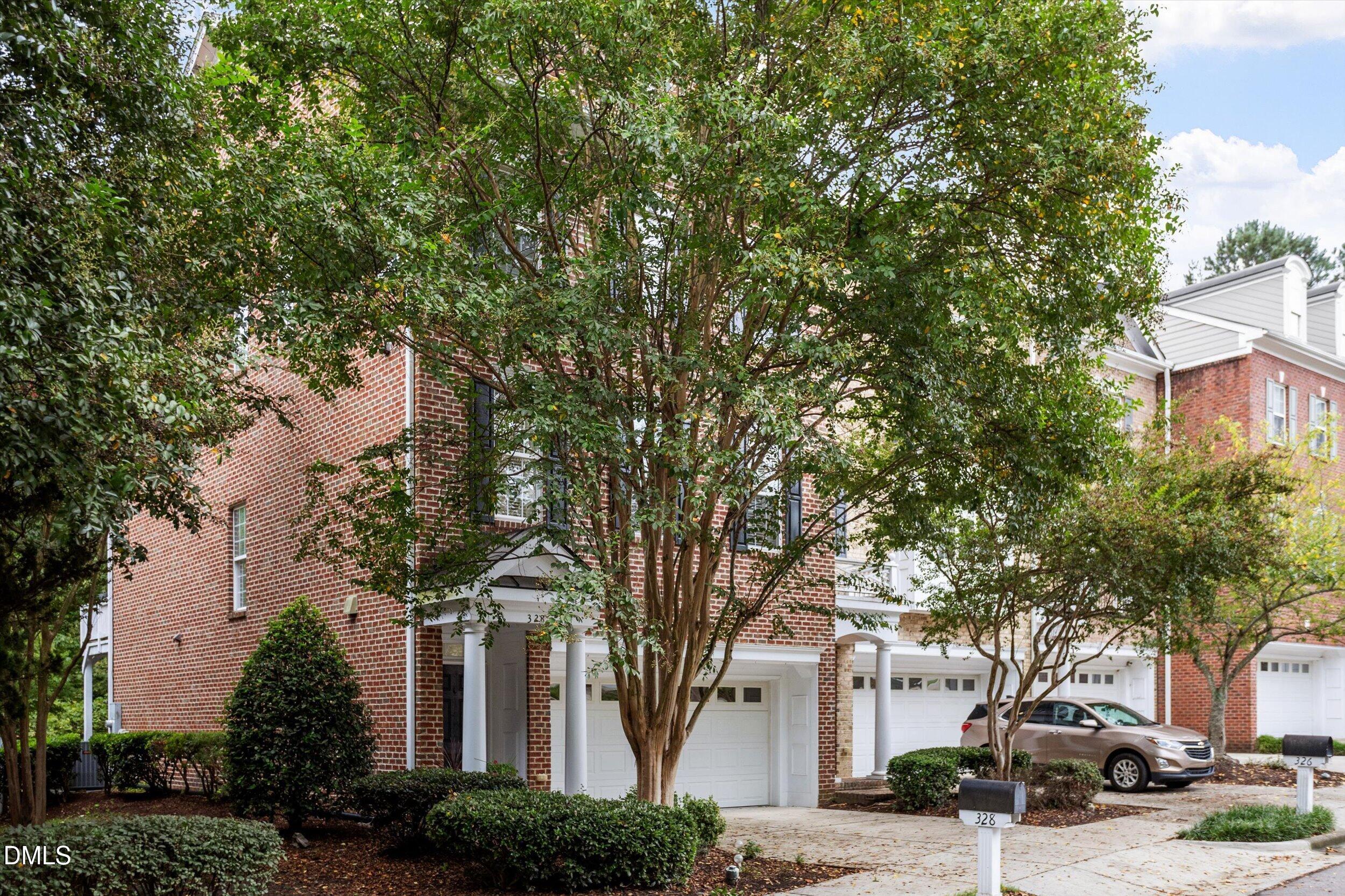 328 Bridgegate Drive Property Photo 2