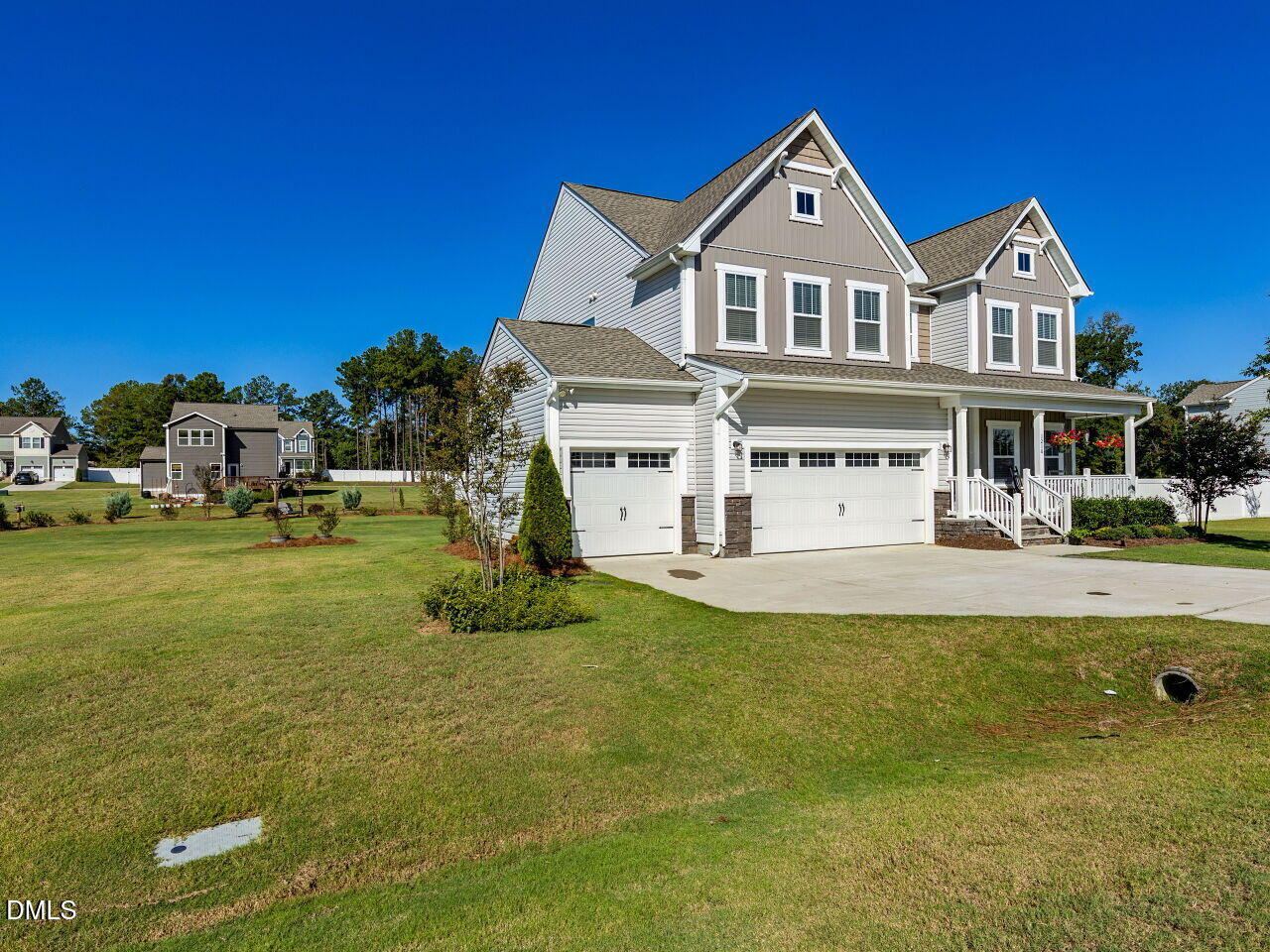 1216 Huffington Oak Drive Property Photo 2