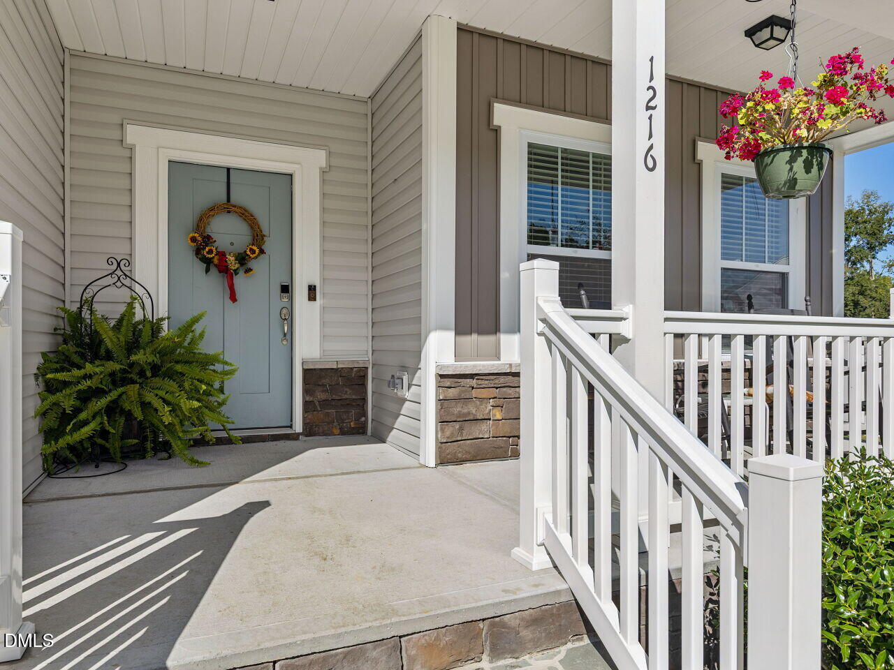 1216 Huffington Oak Drive Property Photo 3