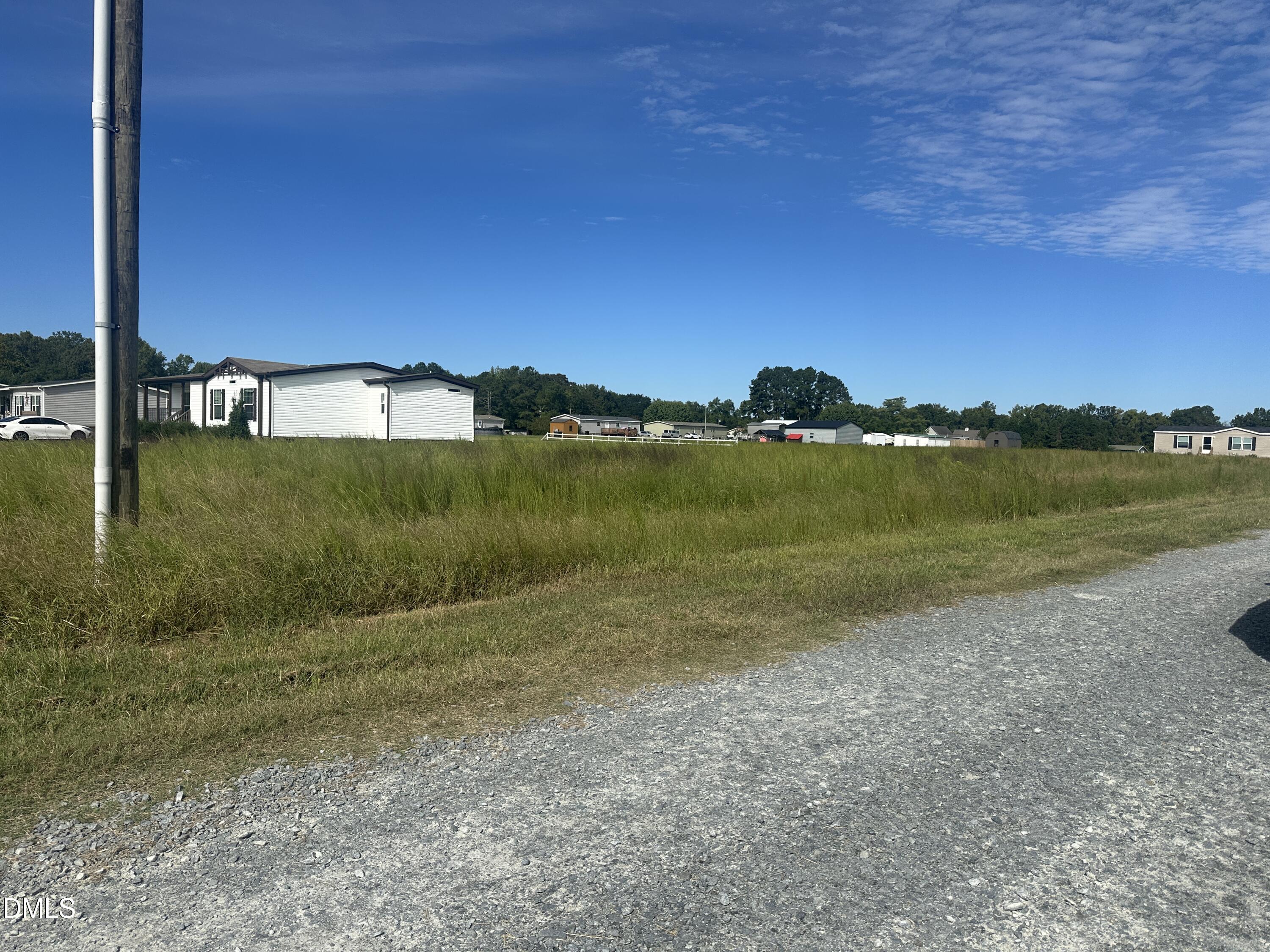 77 Old Daughtry Road Property Photo 2