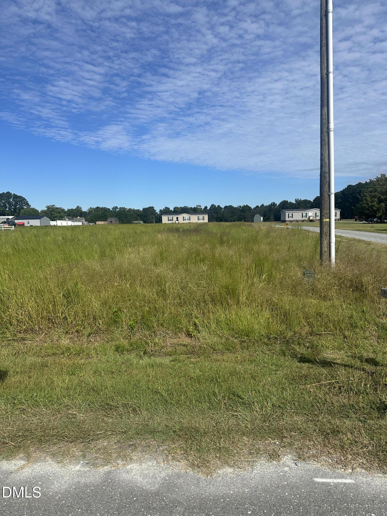 77 Old Daughtry Road Property Photo 3