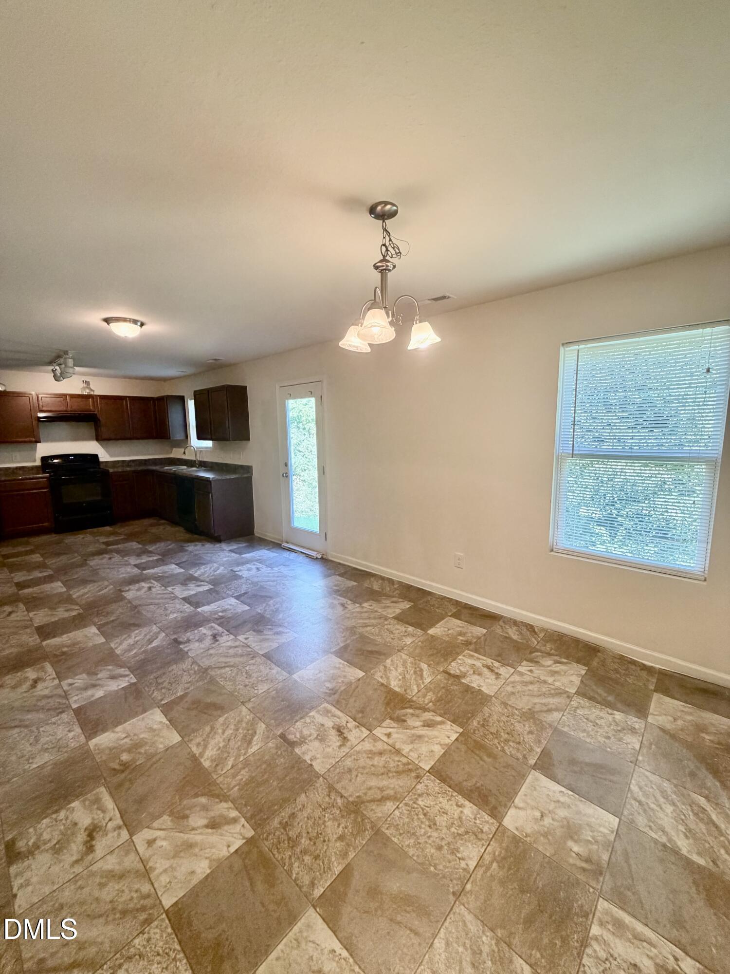 1204 Sweetgrass Street Property Photo 5