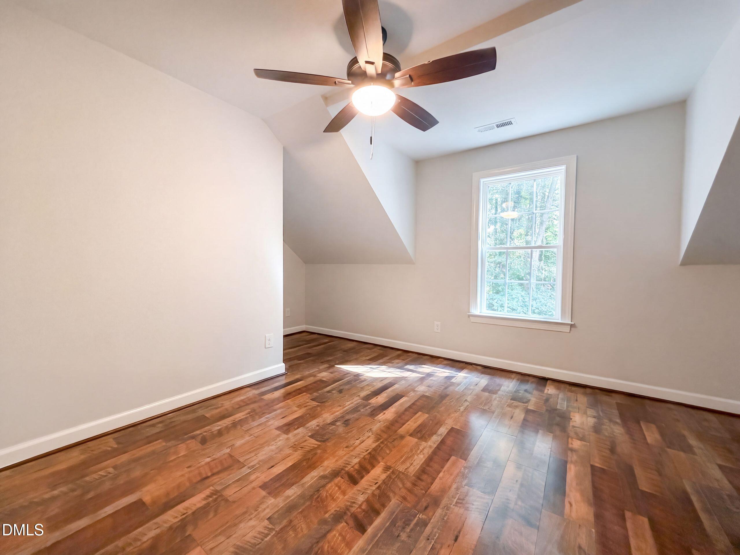 1900 Cedar Court Property Photo 3