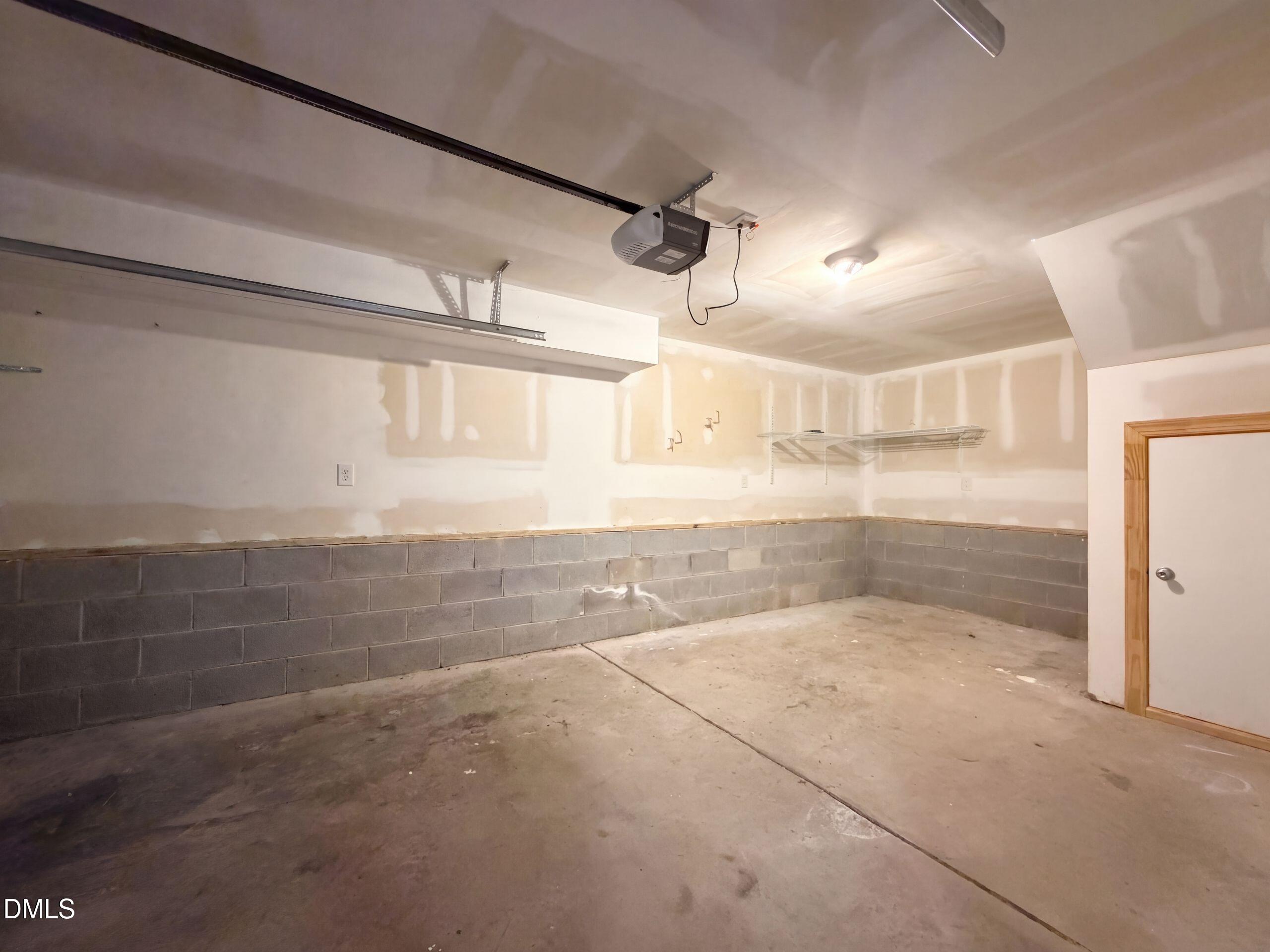 1900 Cedar Court Property Photo 27