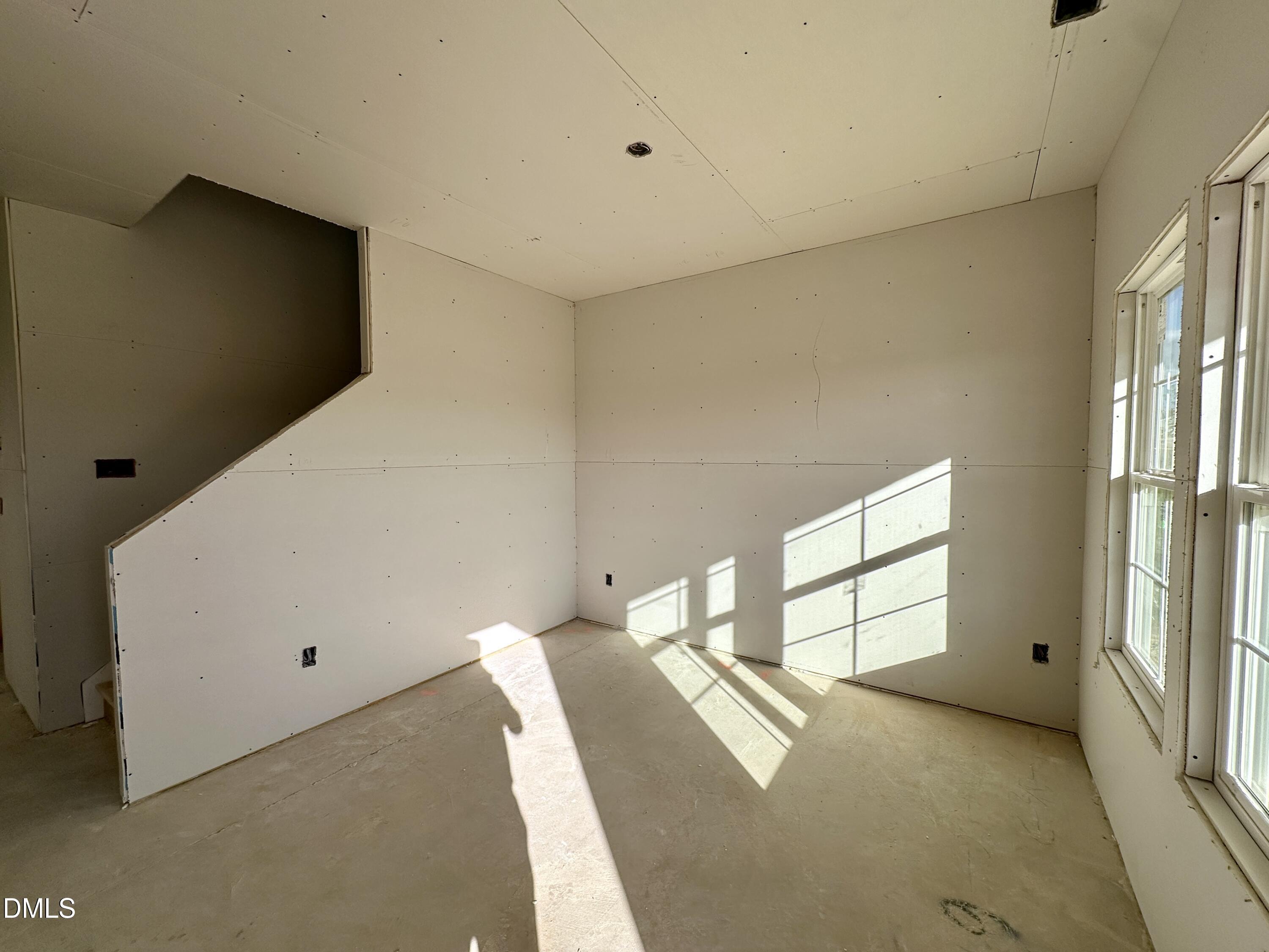 360 Buckthorn Drive Property Photo 5