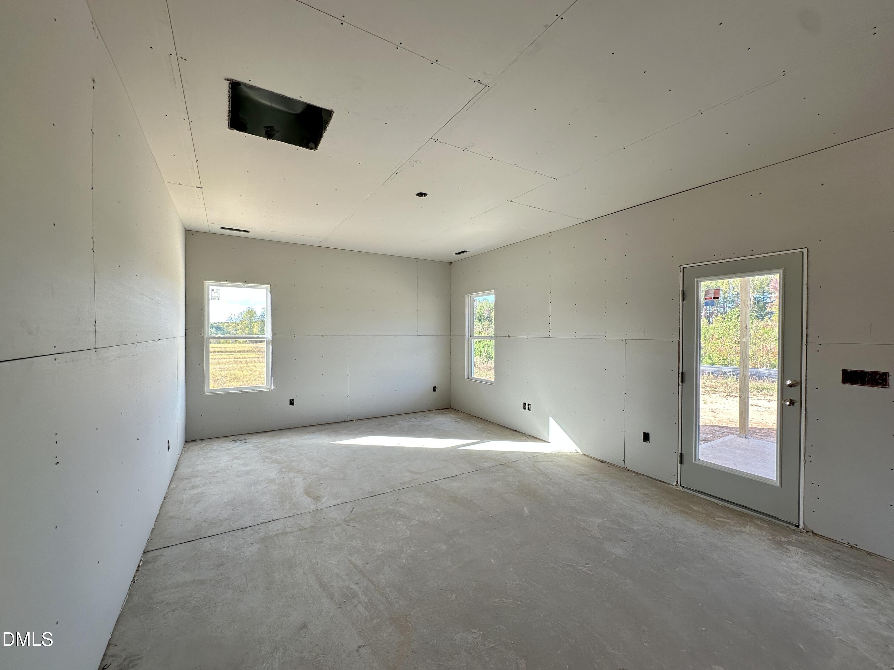 360 Buckthorn Drive Property Photo 7