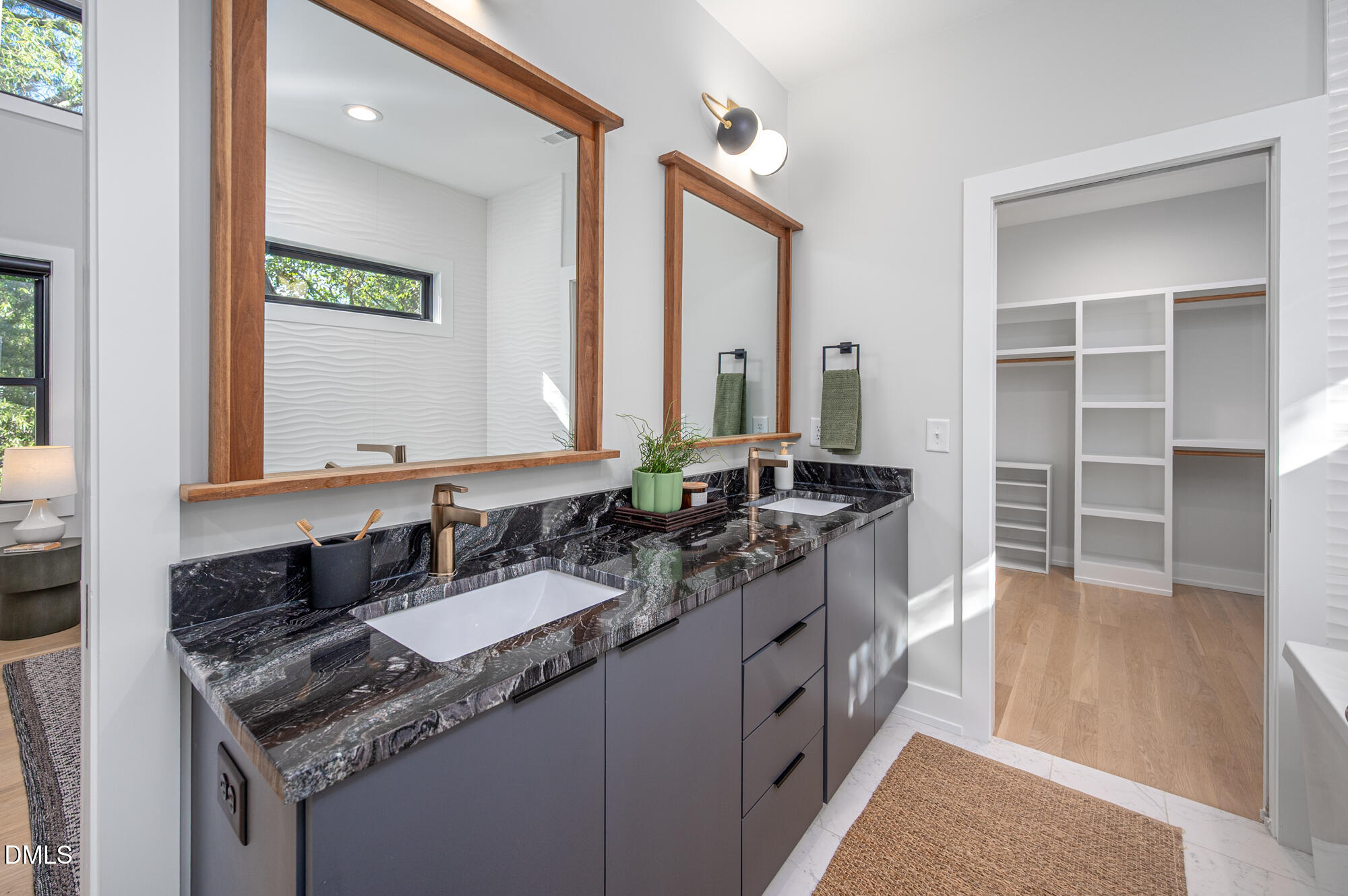 1706 Englewood Avenue Property Photo 26