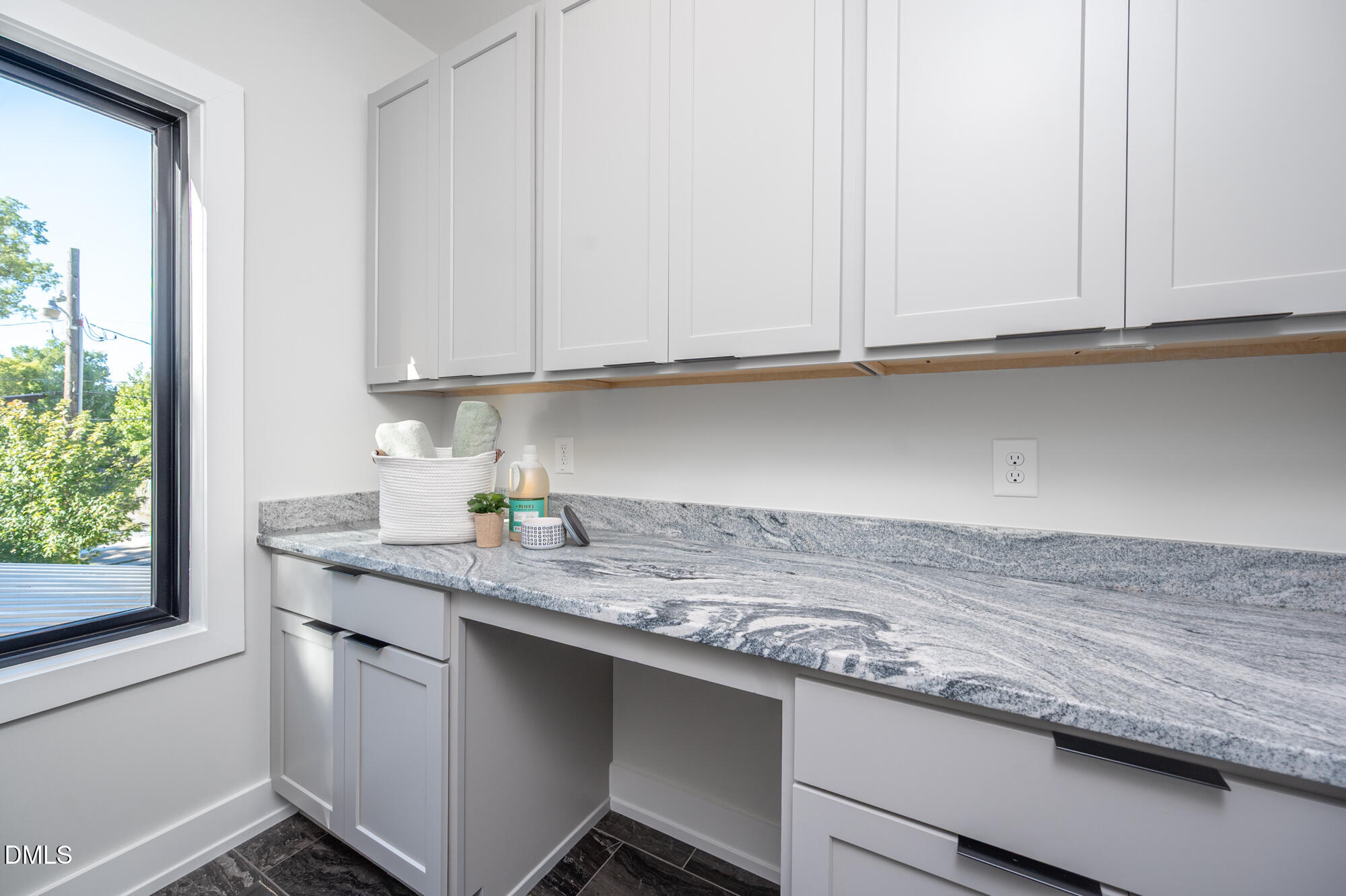 1706 Englewood Avenue Property Photo 36