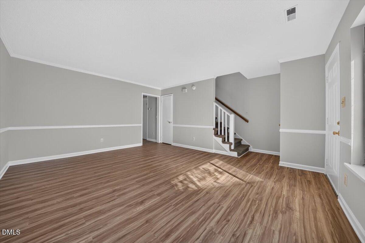 1000 Fargo Street H1 Property Photo 5