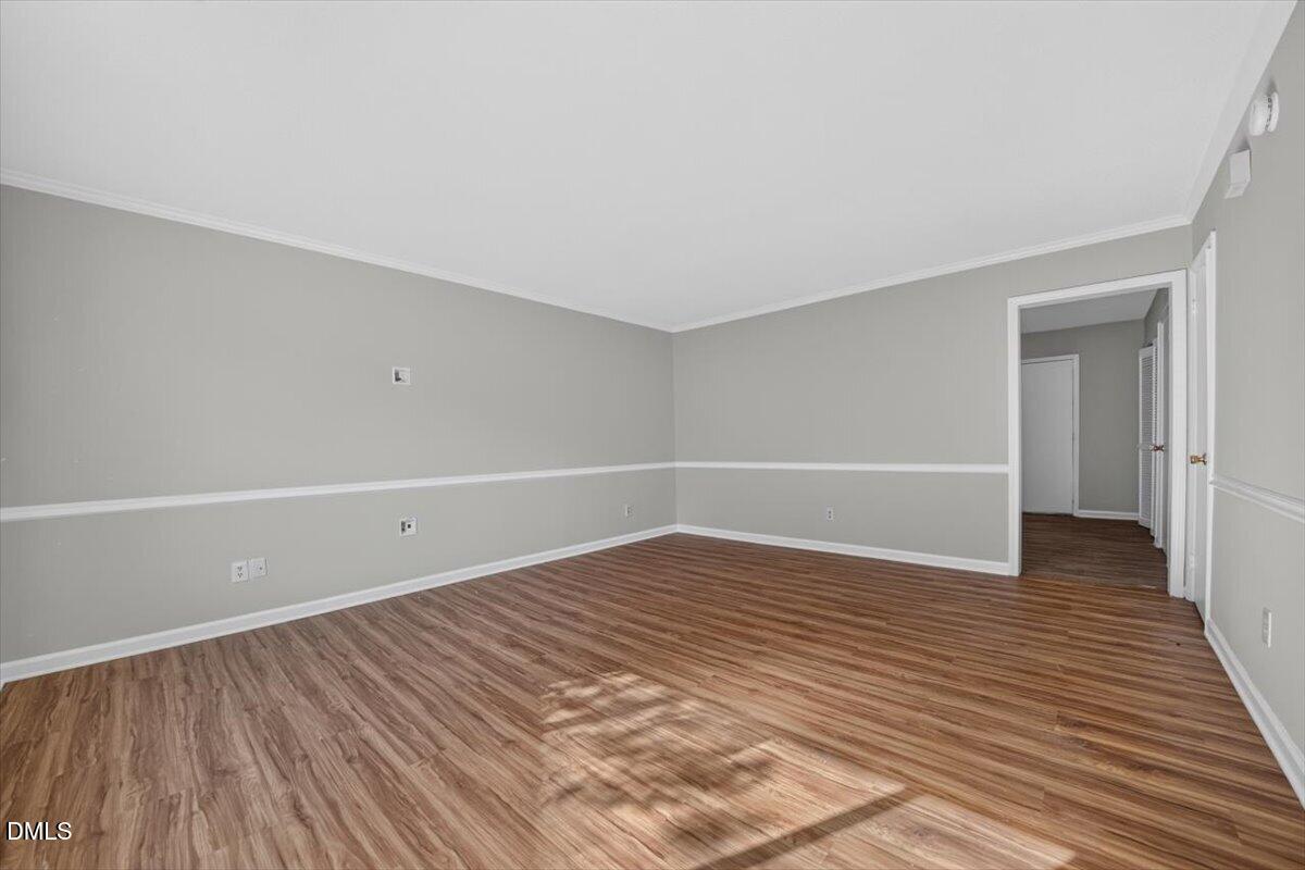 1000 Fargo Street H1 Property Photo 6