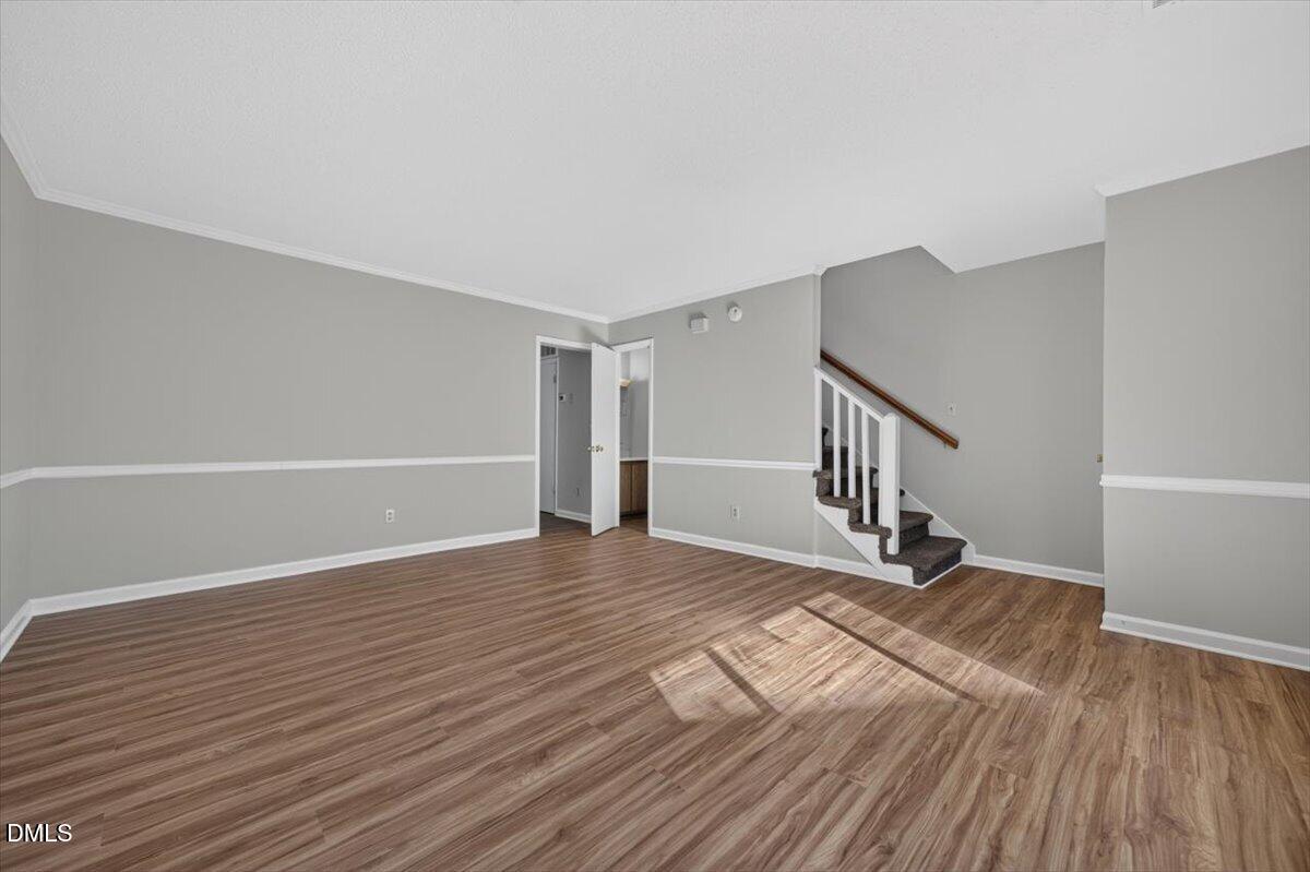 1000 Fargo Street H1 Property Photo 9
