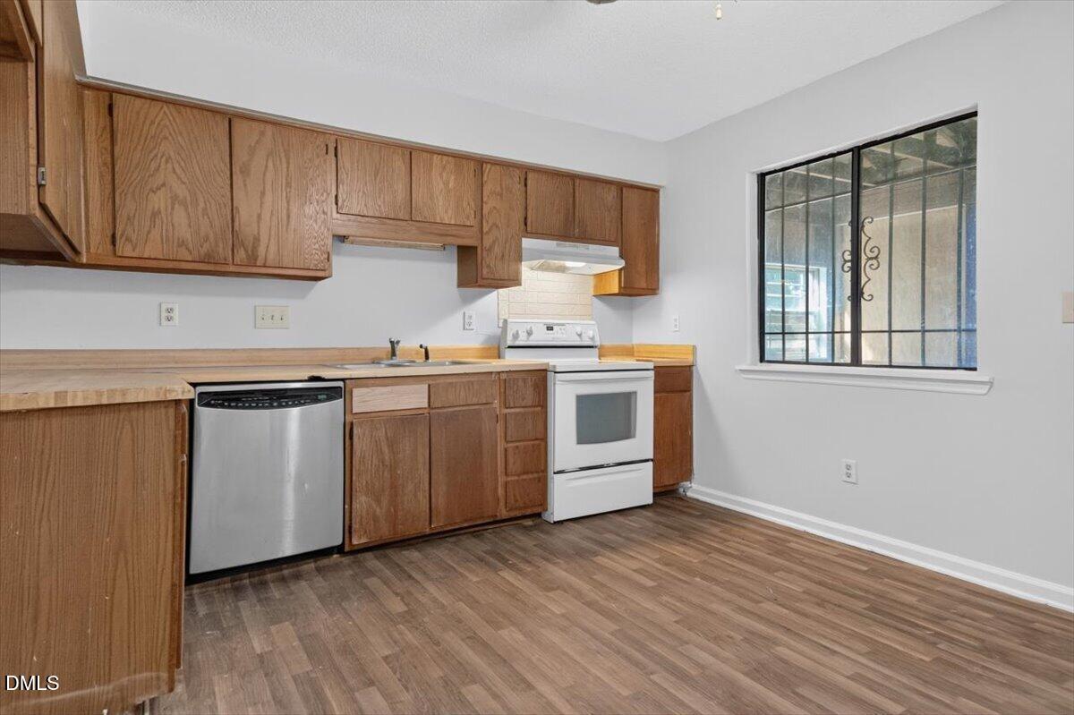 1000 Fargo Street H1 Property Photo 14