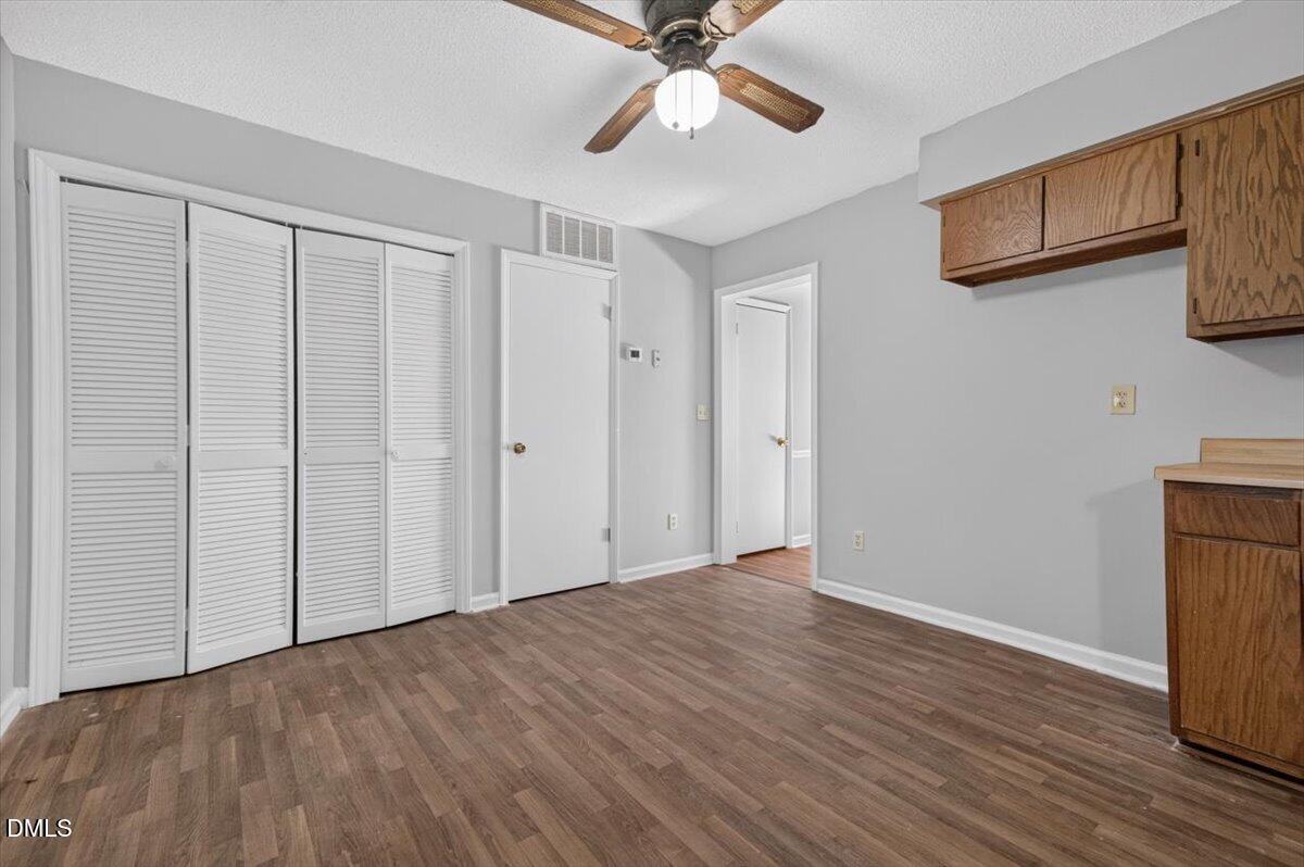 1000 Fargo Street H1 Property Photo 15
