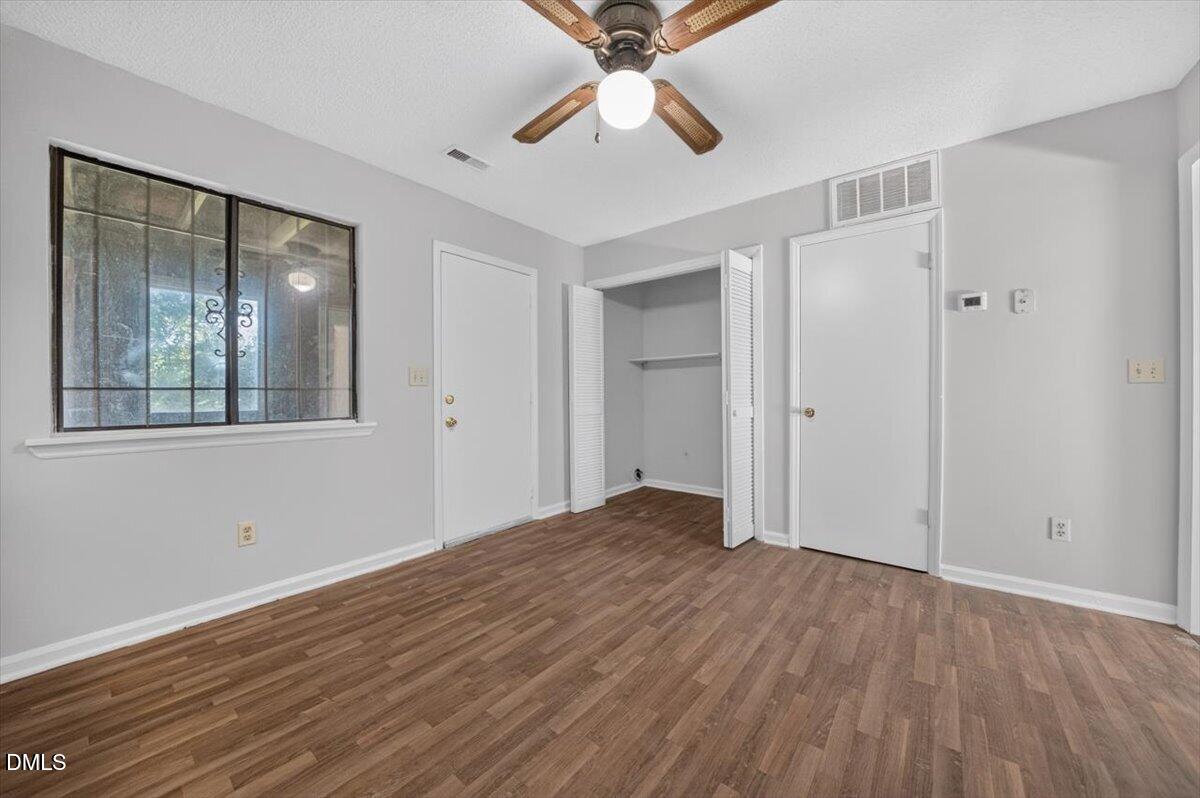 1000 Fargo Street H1 Property Photo 16