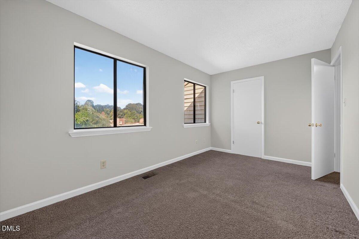 1000 Fargo Street H1 Property Photo 31