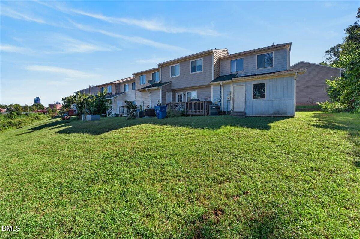 1000 Fargo Street H1 Property Photo 37