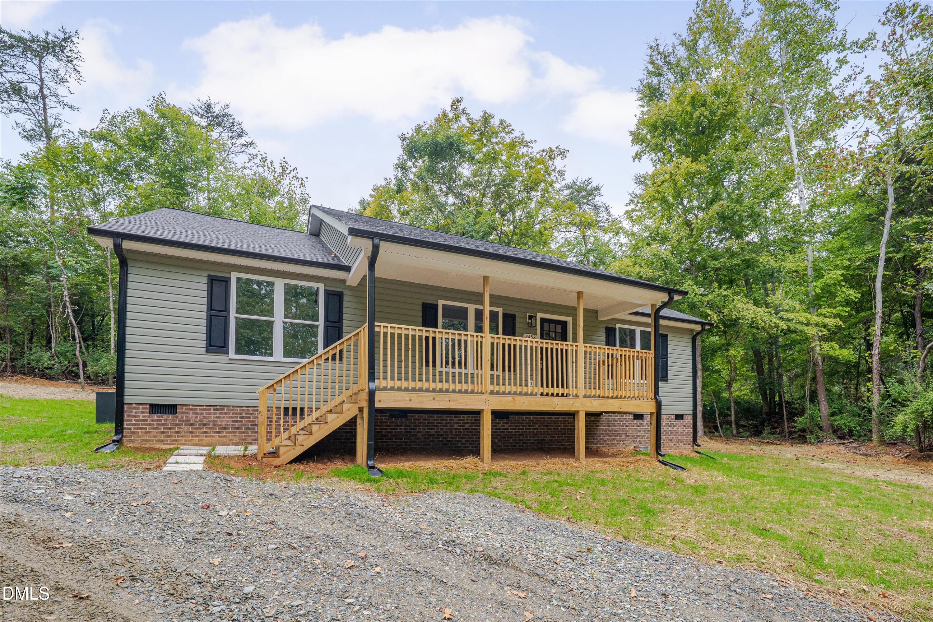 2452 Gardner Holt Road Property Photo 4