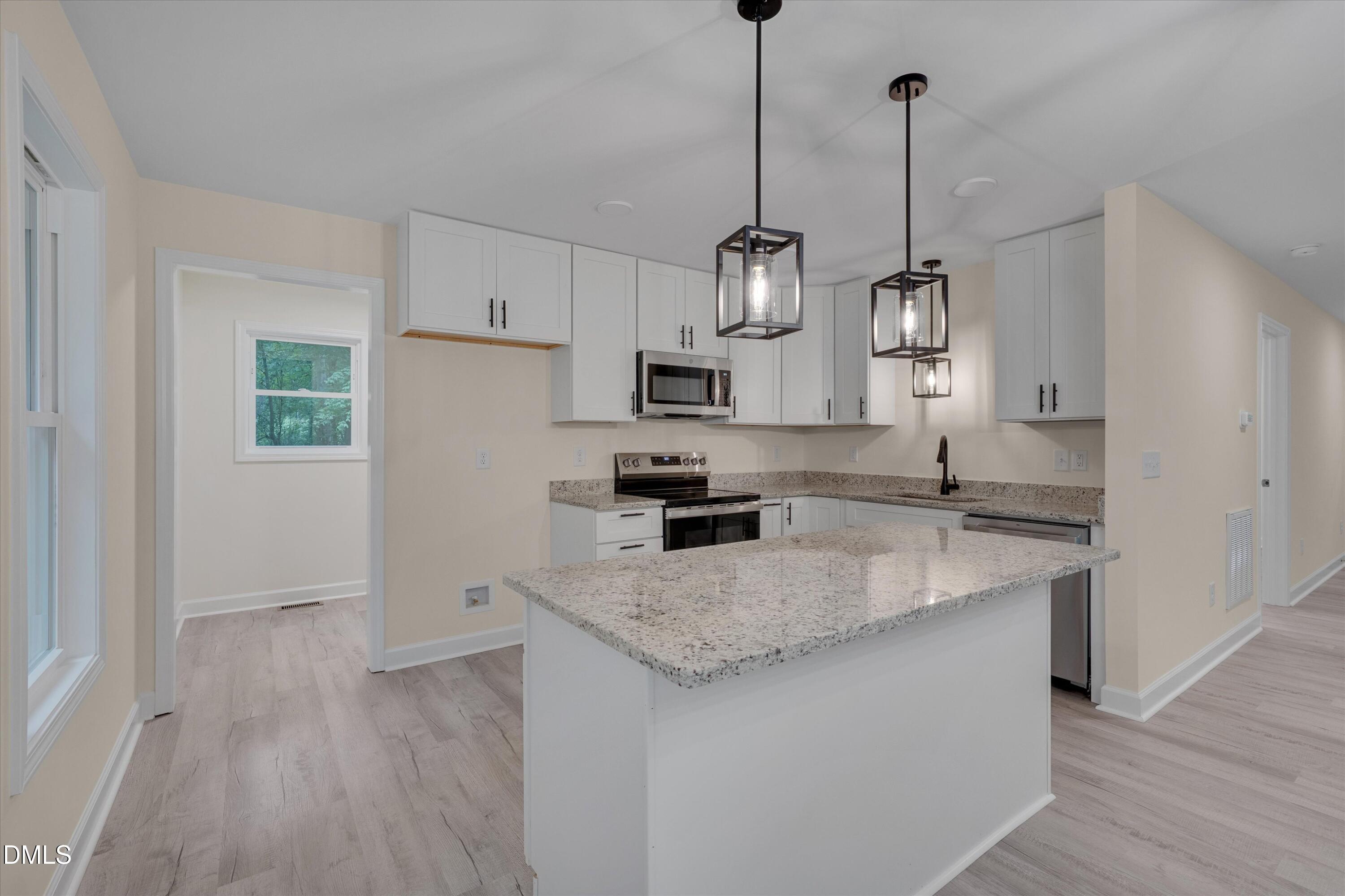 2452 Gardner Holt Road Property Photo 14