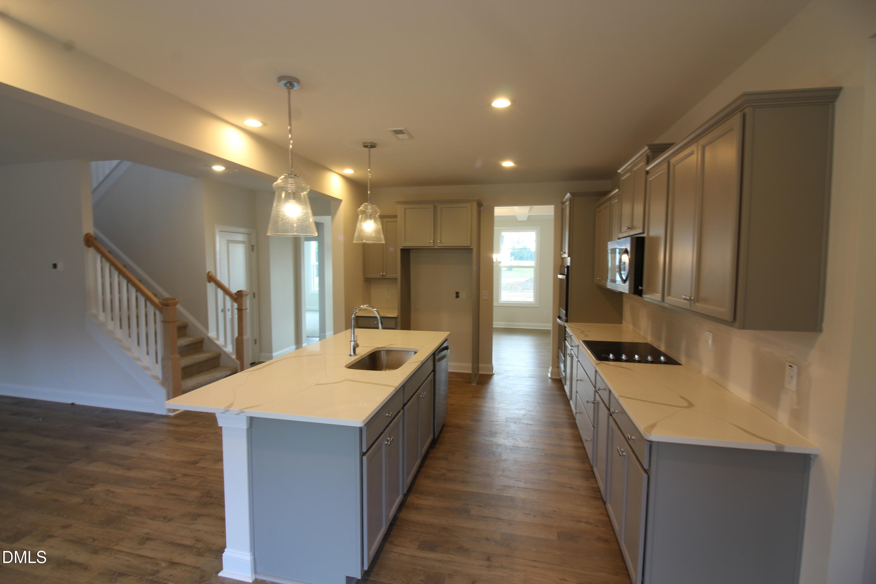 189 Margot Manor Drive Property Photo 6