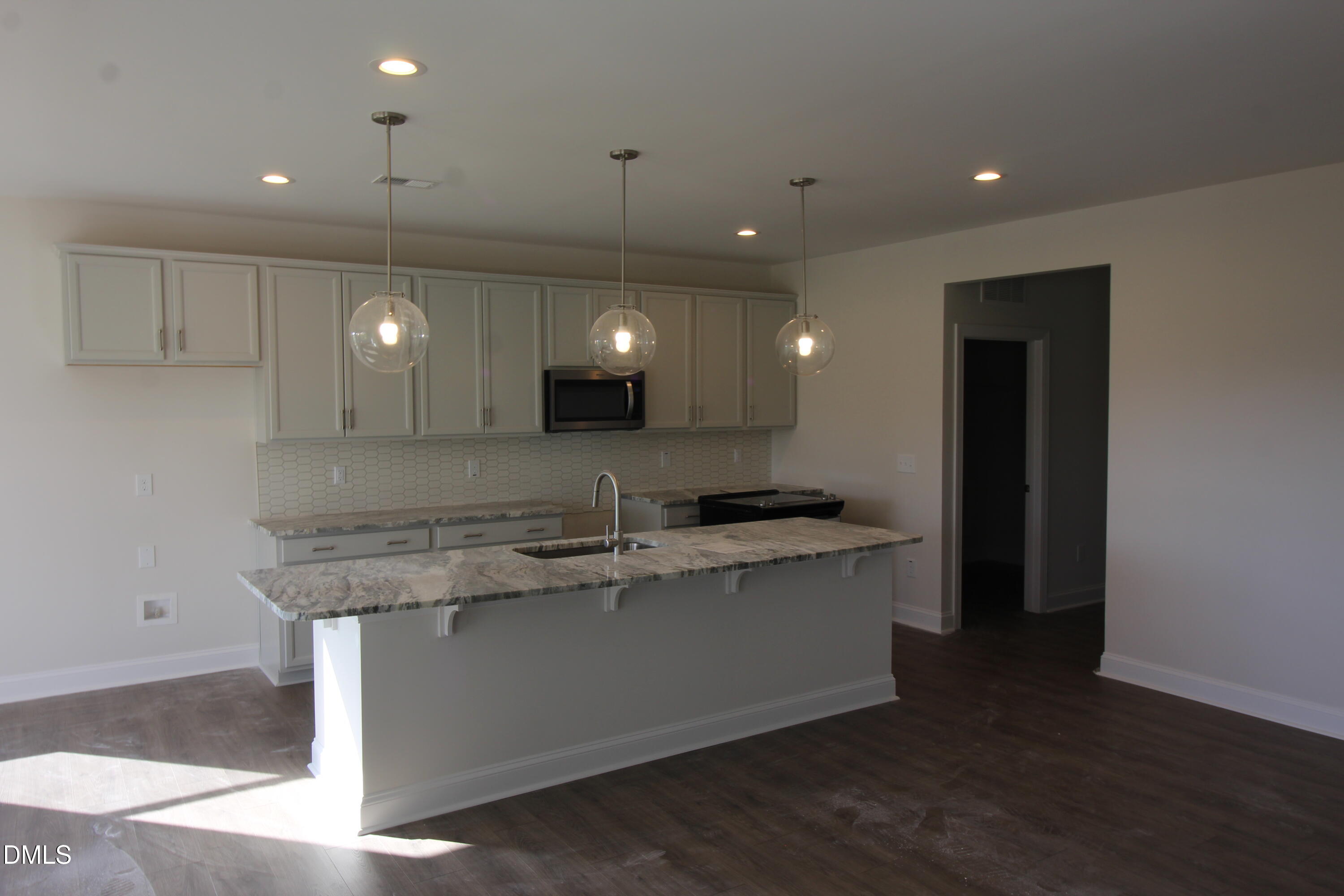 188 Margot Manor Drive Property Photo 6