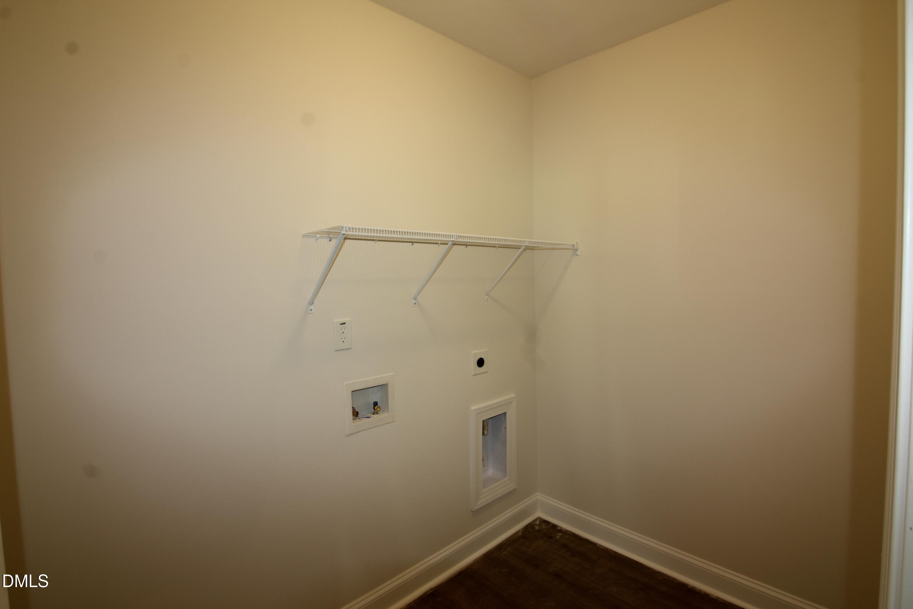 188 Margot Manor Drive Property Photo 8