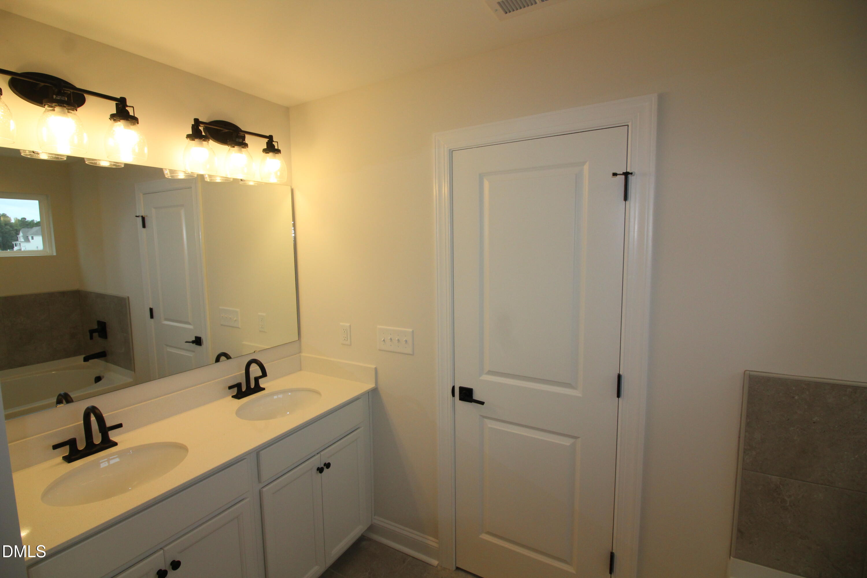 219 Maverick Lane Property Photo 11