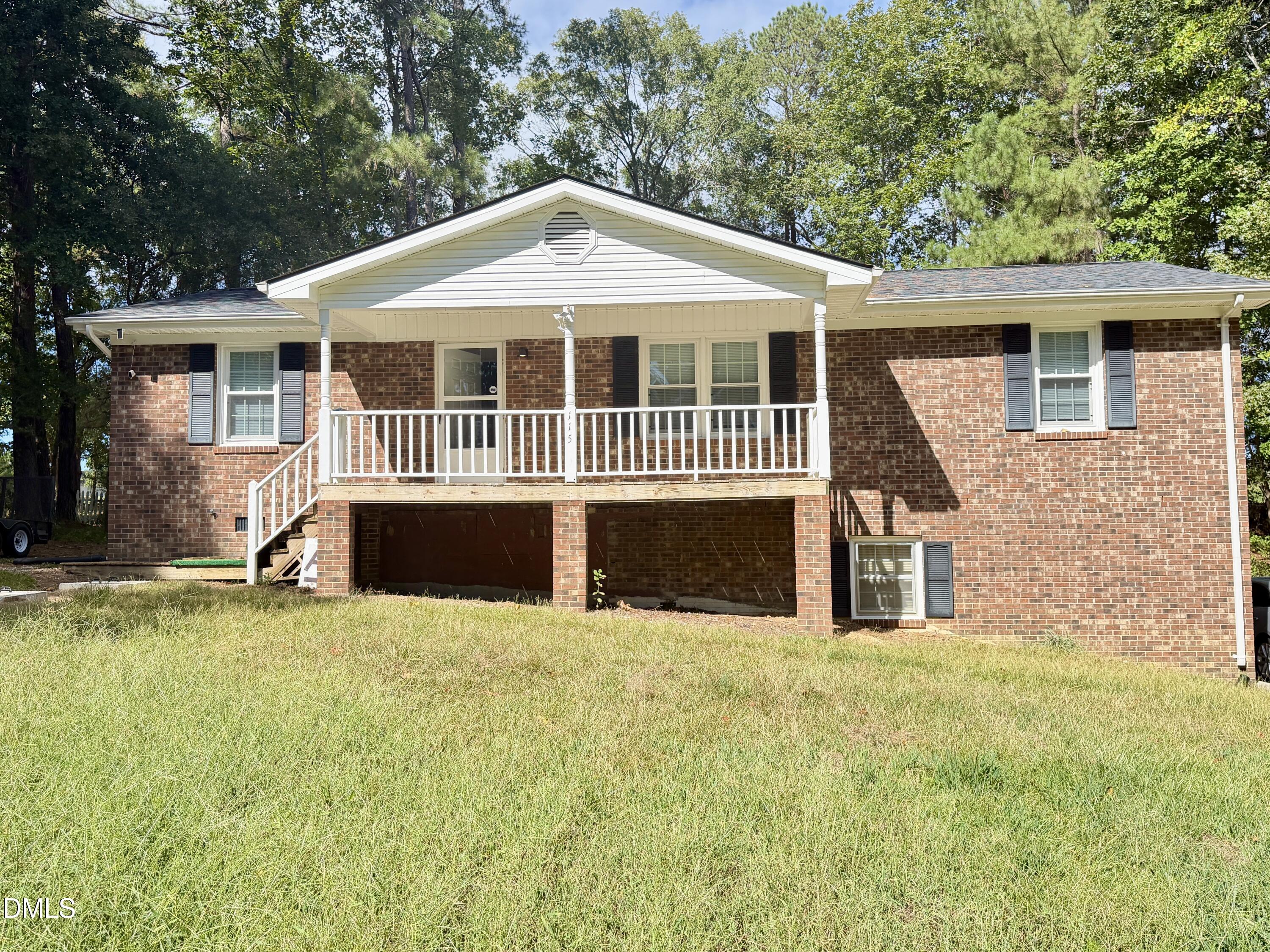 115 Violet Lane Property Photo 1