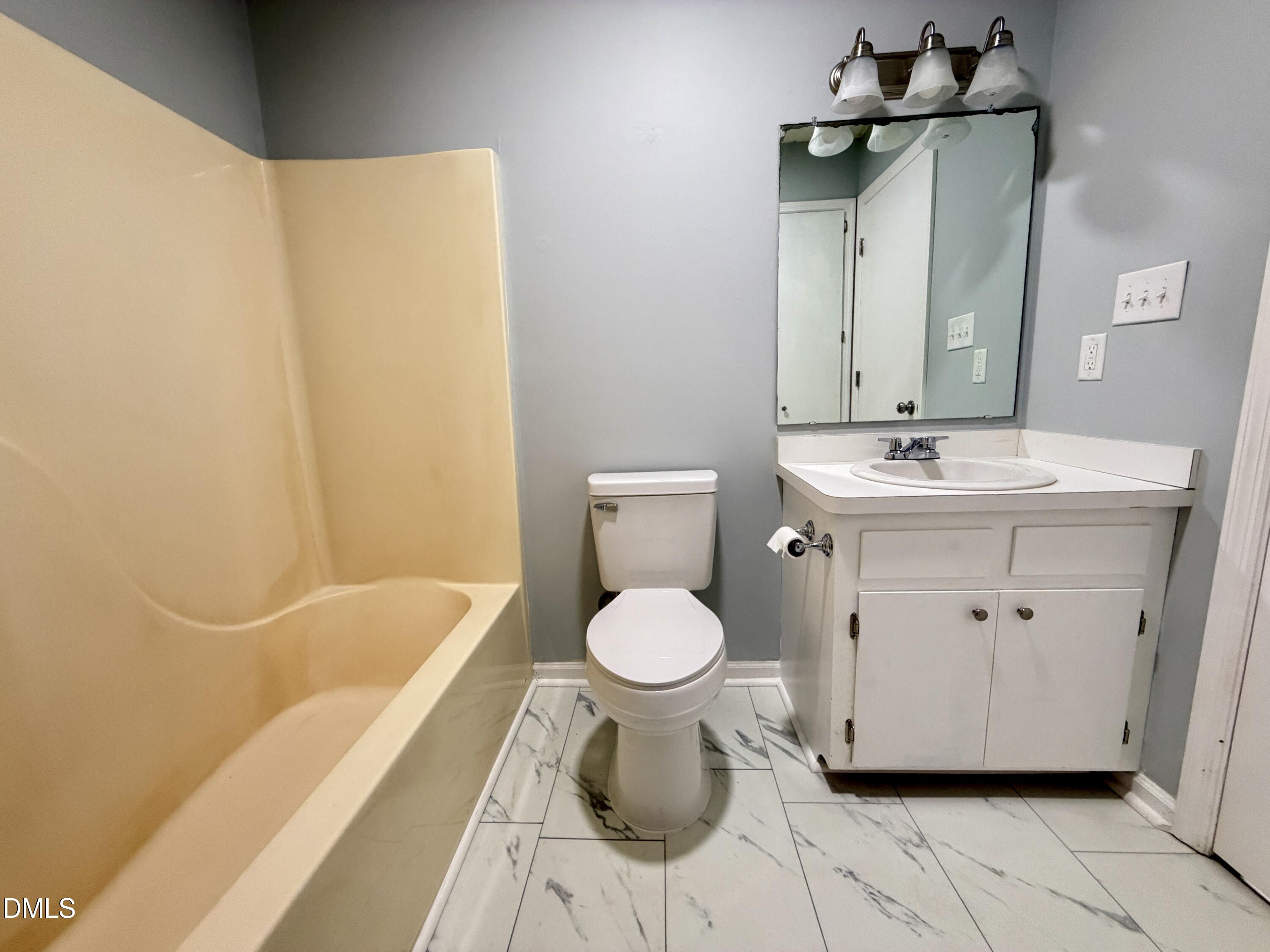 115 Violet Lane Property Photo 13
