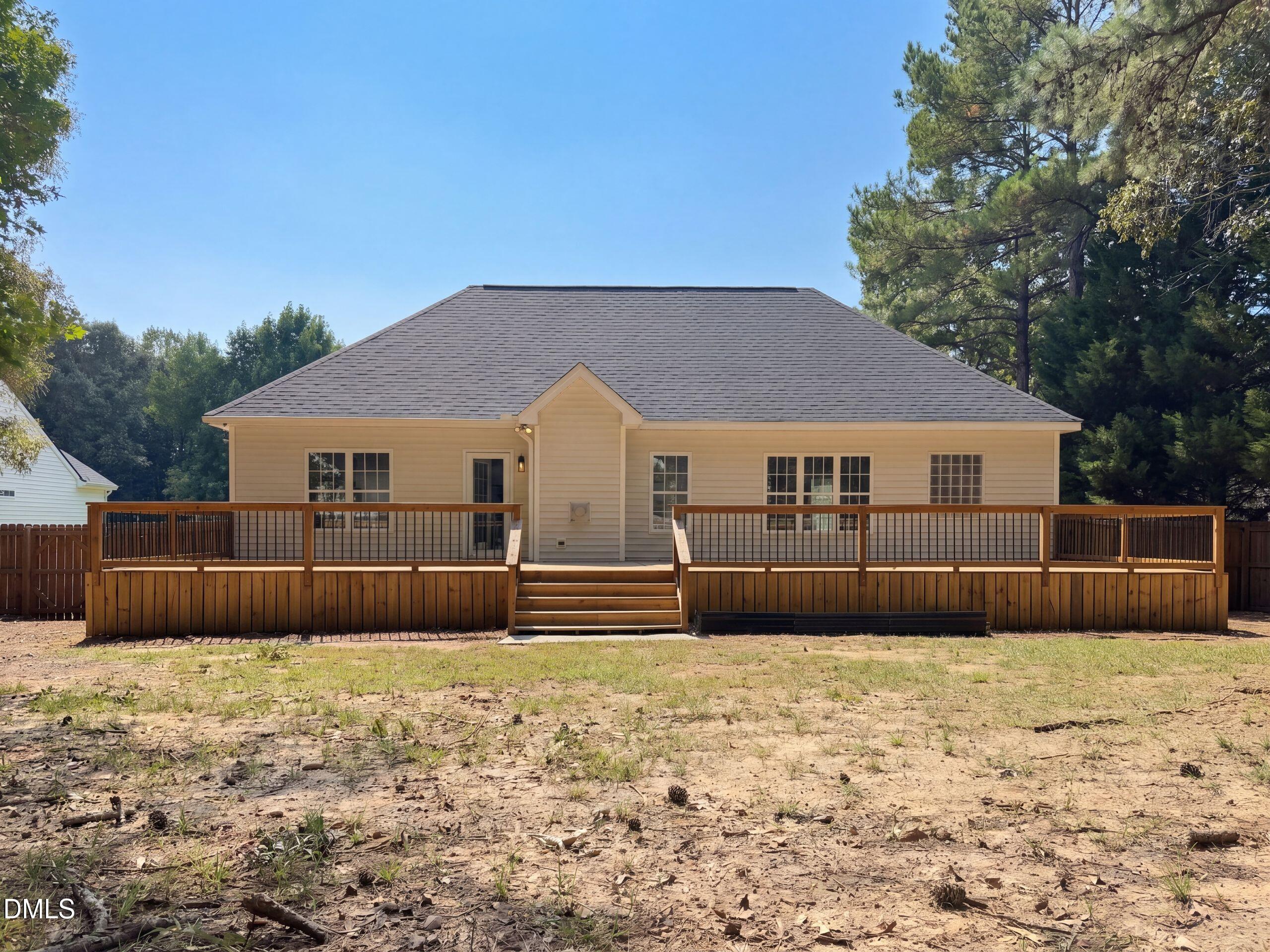 321 Groundsel Place Property Photo 5