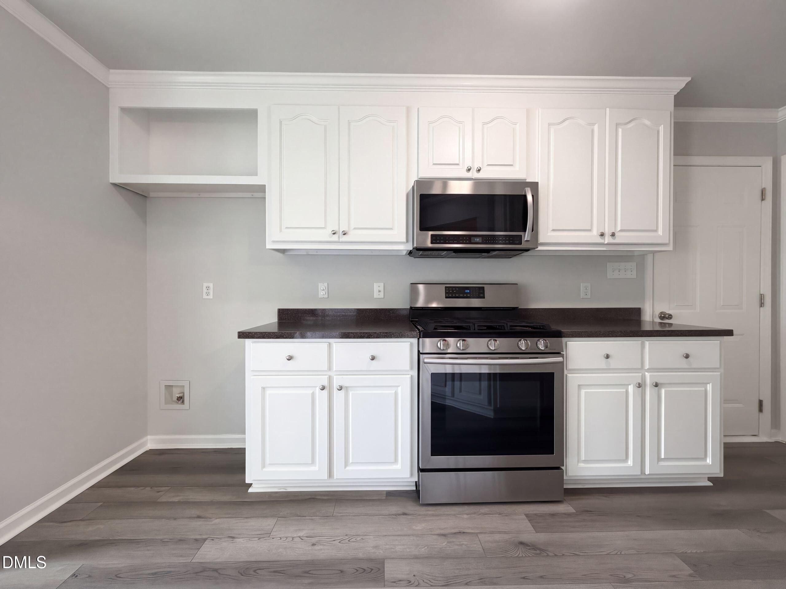 321 Groundsel Place Property Photo 10