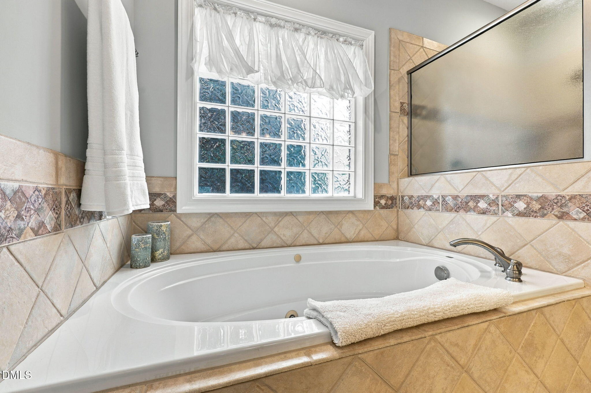 1209 Shining Water Lane Property Photo 25