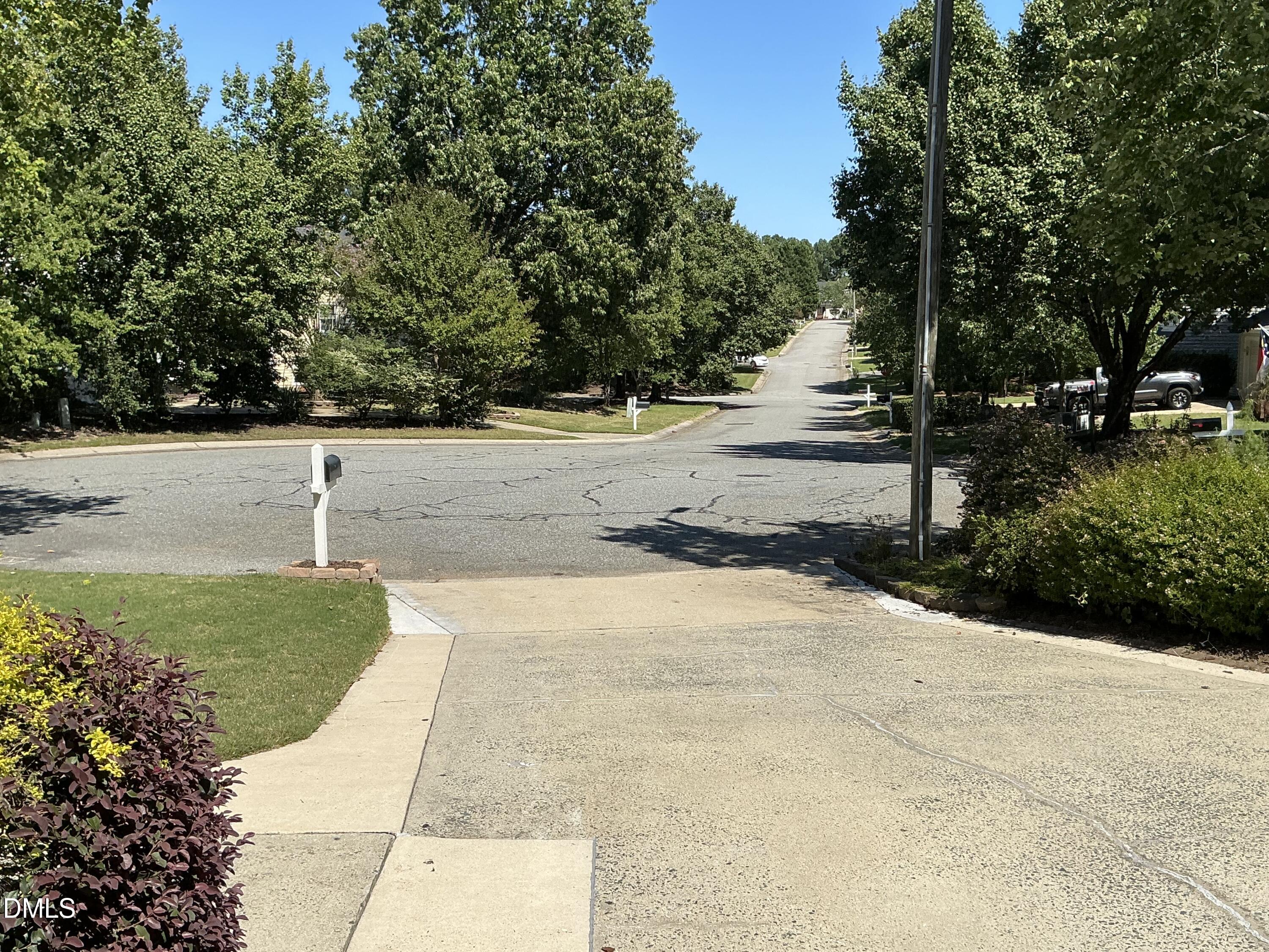 9 Wavecrest Court Property Photo 5