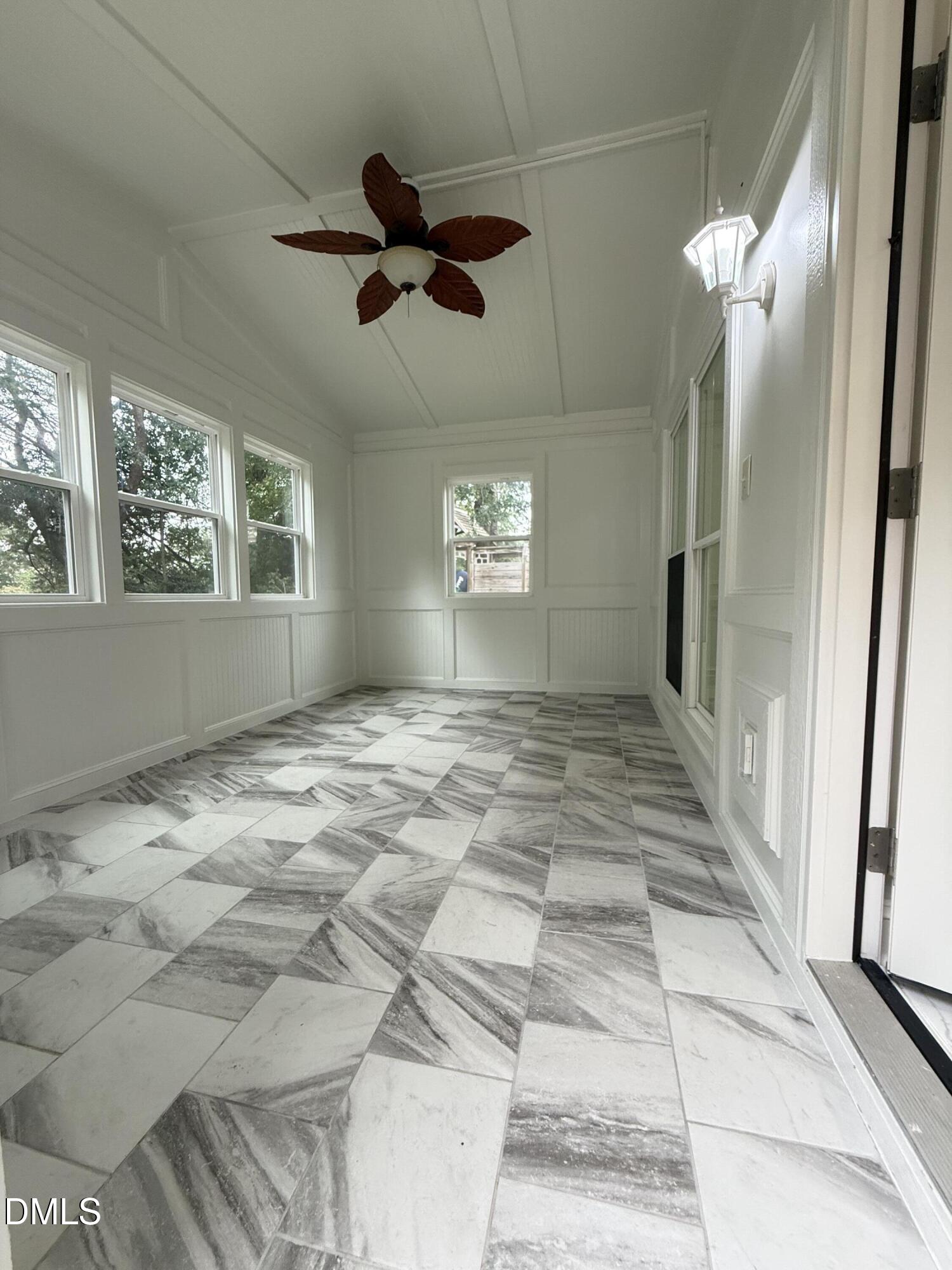 9 Wavecrest Court Property Photo 31