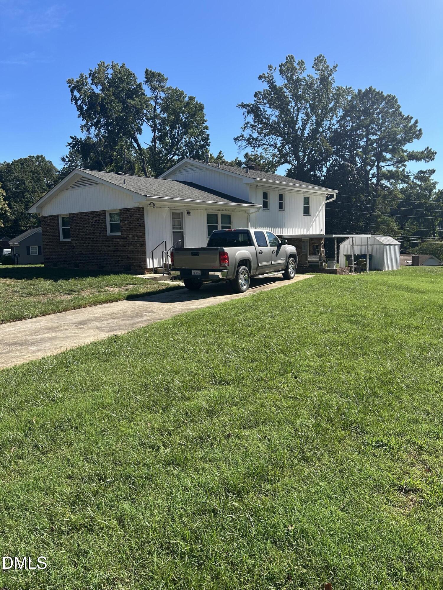 4609 Latimer Road Property Photo 3