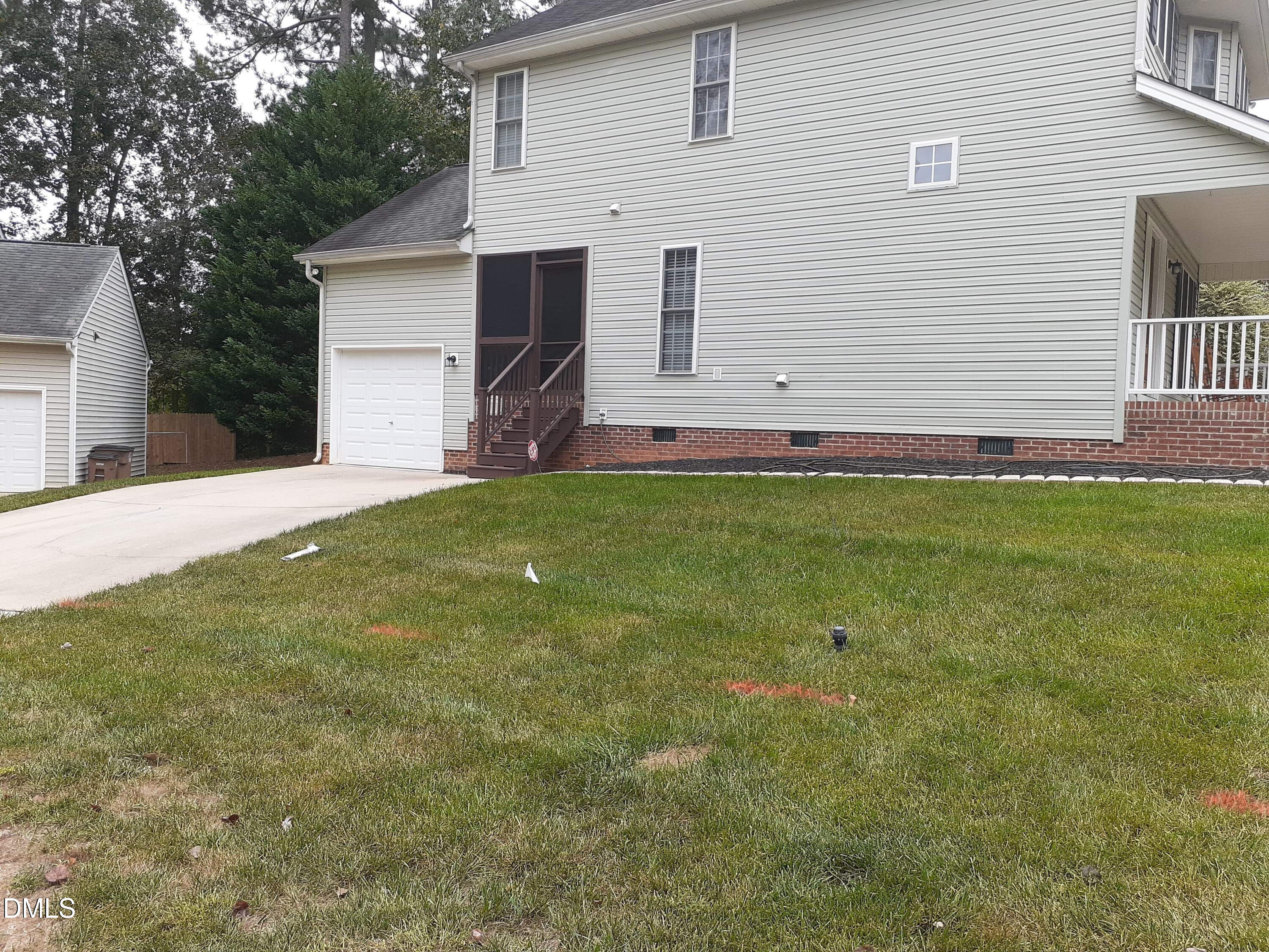 220 Whistling Swan Drive Property Photo 3