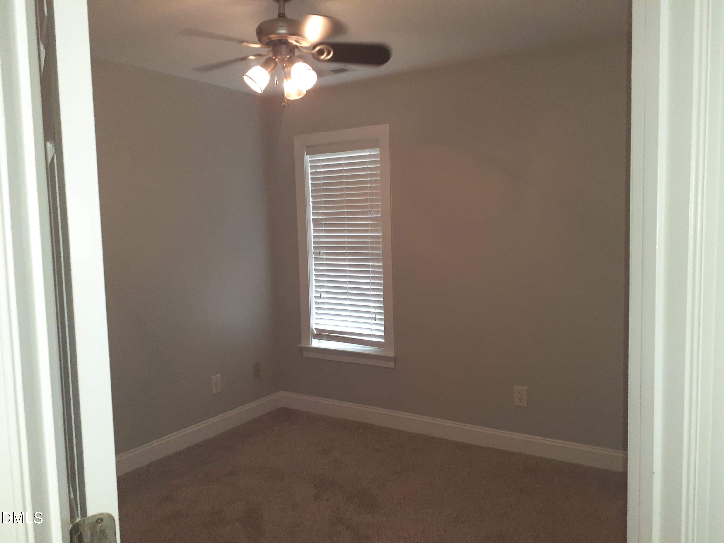 220 Whistling Swan Drive Property Photo 5