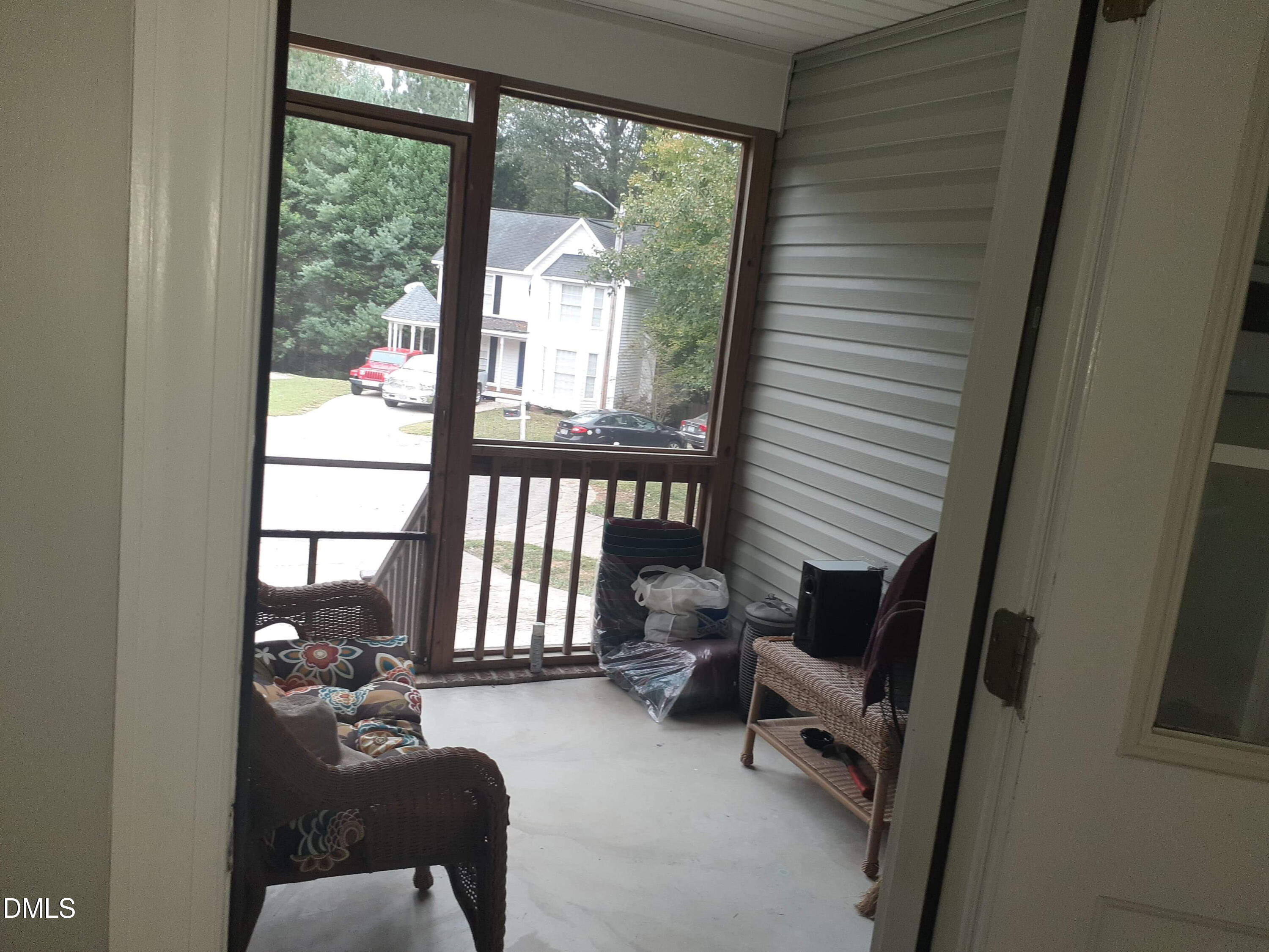 220 Whistling Swan Drive Property Photo 11