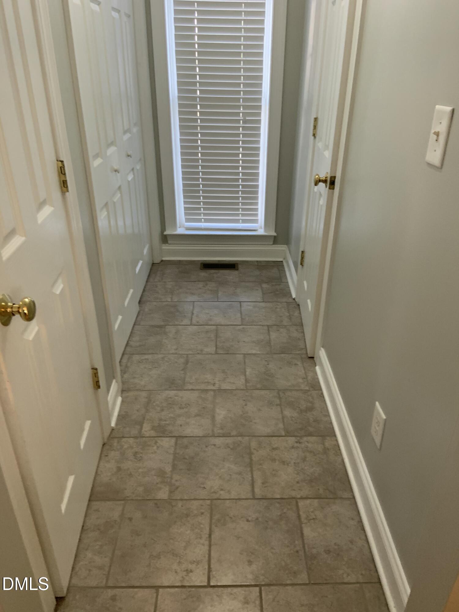 220 Whistling Swan Drive Property Photo 16