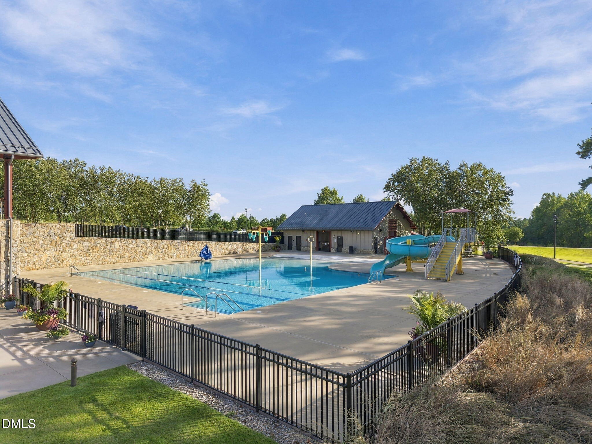 325 Underhill Way Property Photo 41