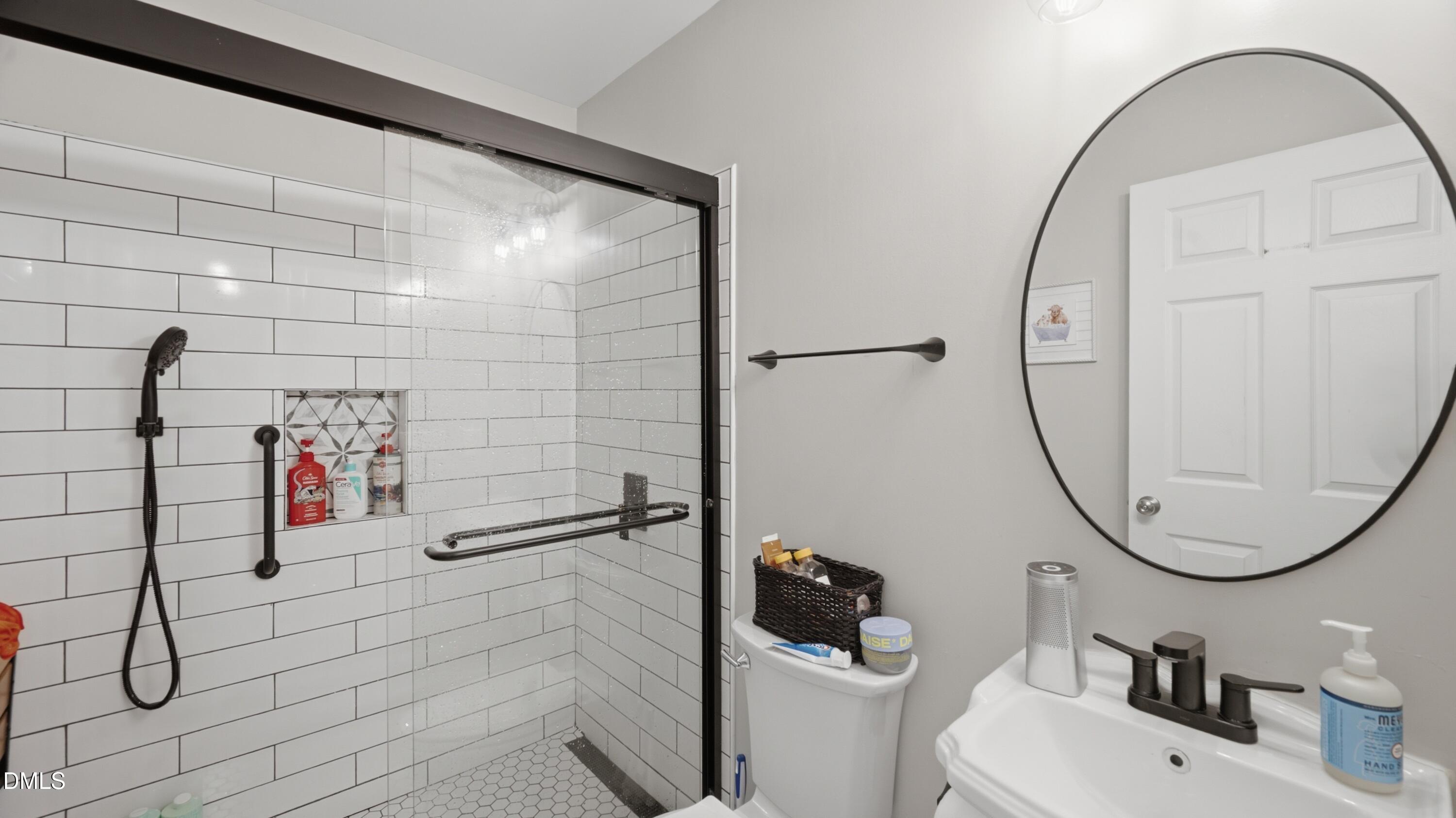 109 Cale Drive Property Photo 16