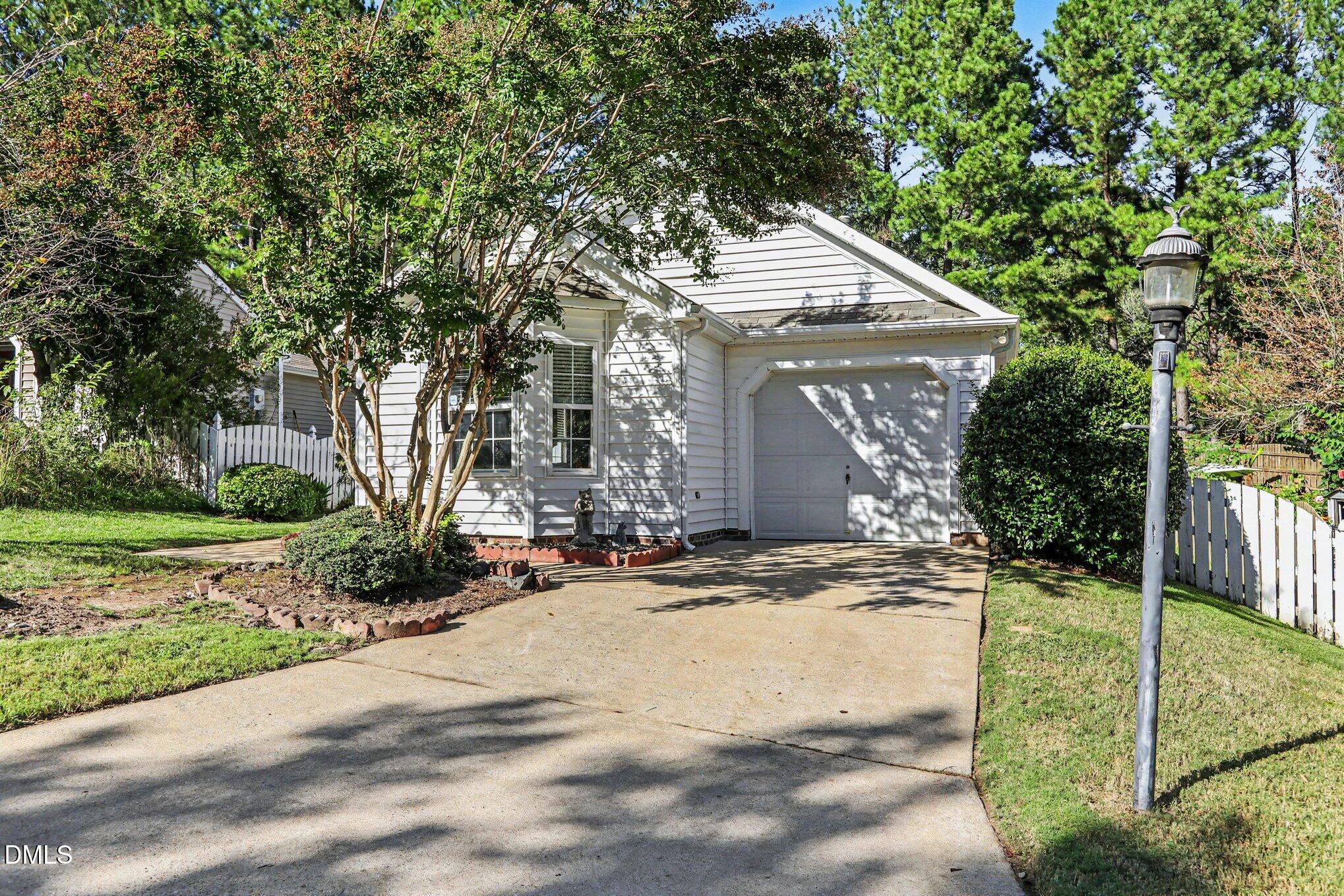 622 Ashford Lane Property Photo 1