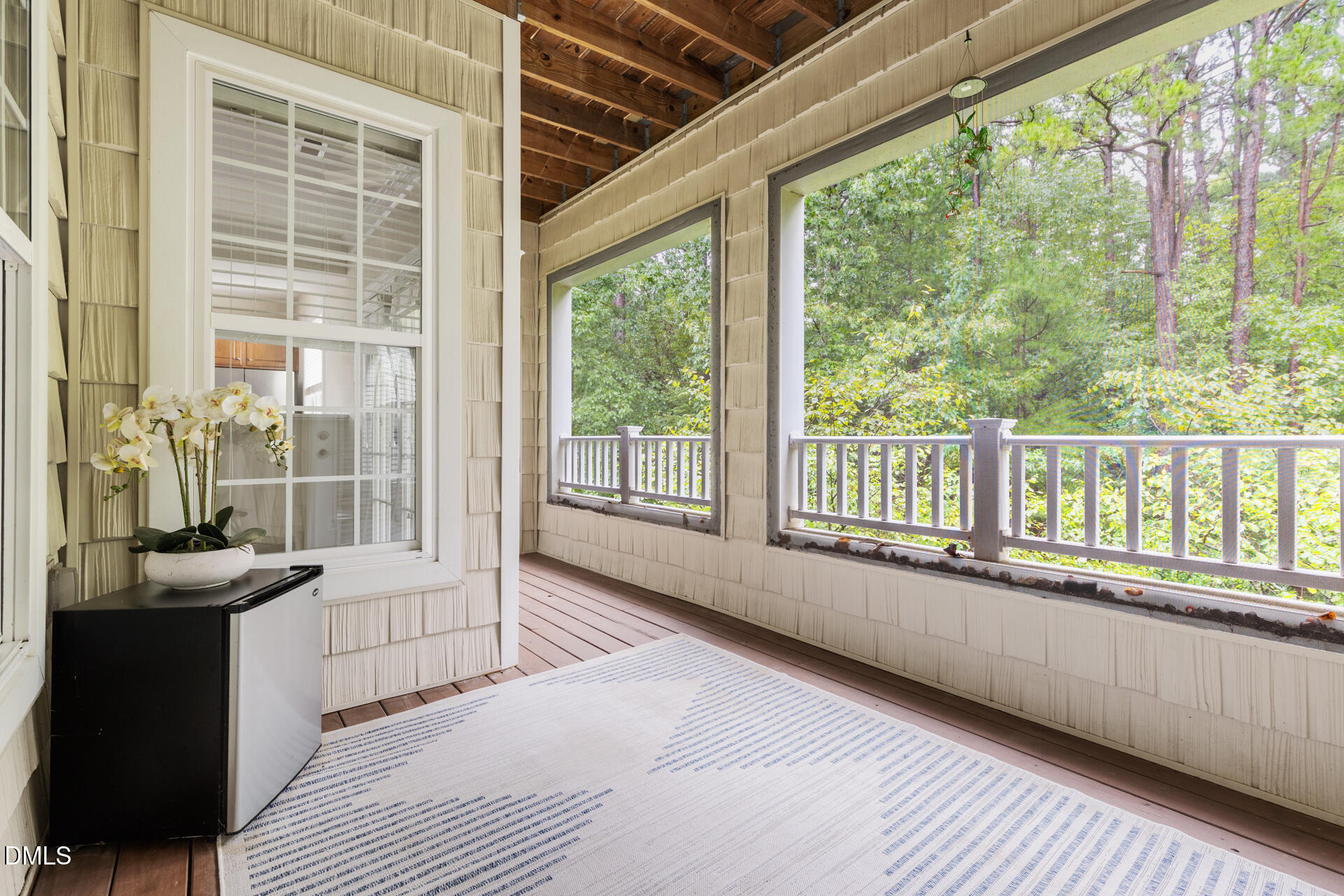 823 Providence Glen Drive Property Photo 3