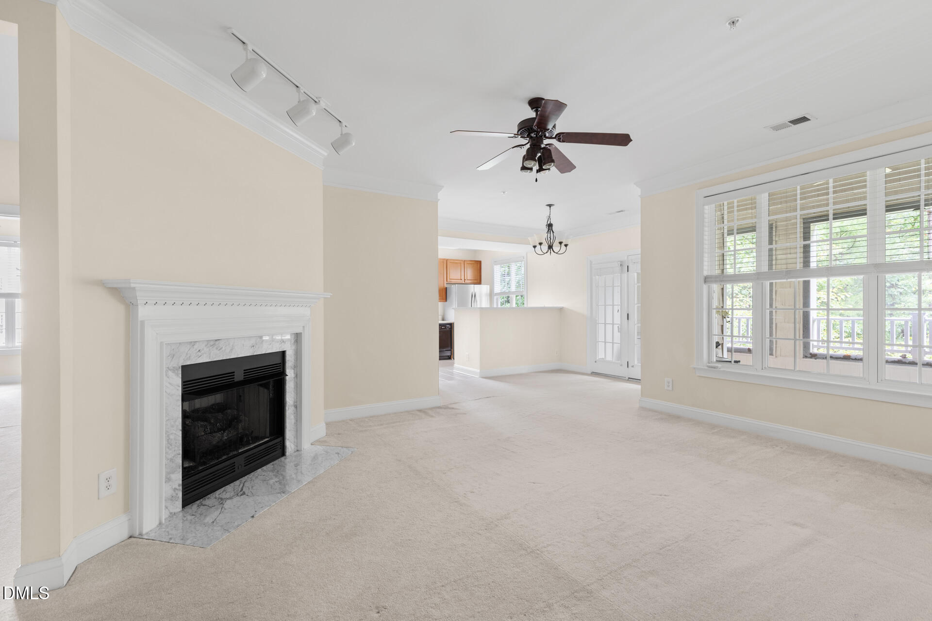 823 Providence Glen Drive Property Photo 8