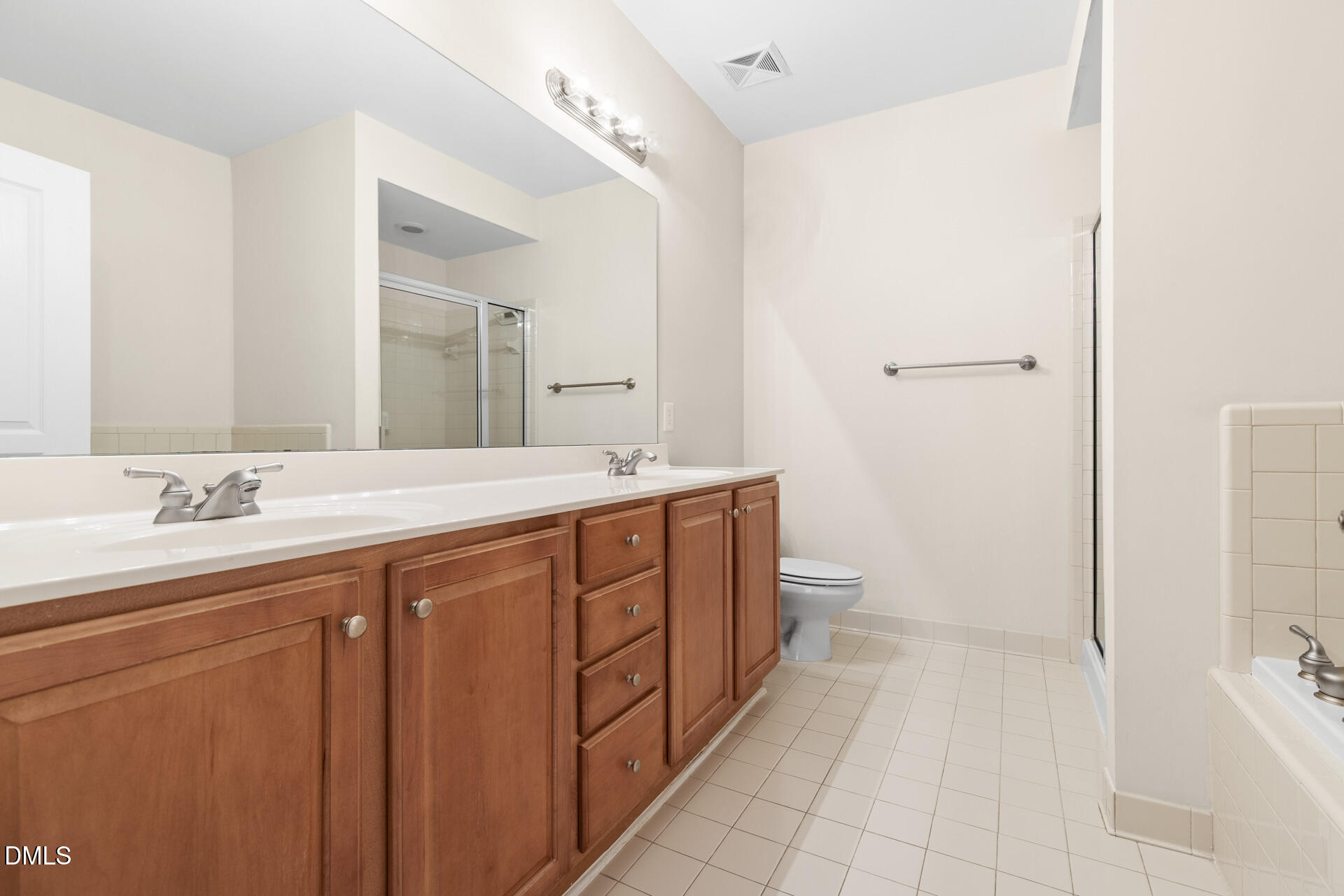 823 Providence Glen Drive Property Photo 19