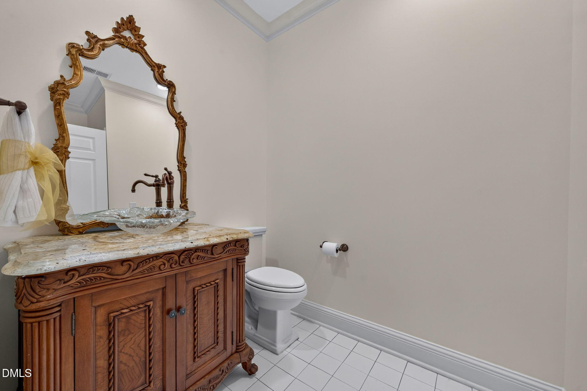 2801 Glenwood Gardens Lane 203 Property Photo 49