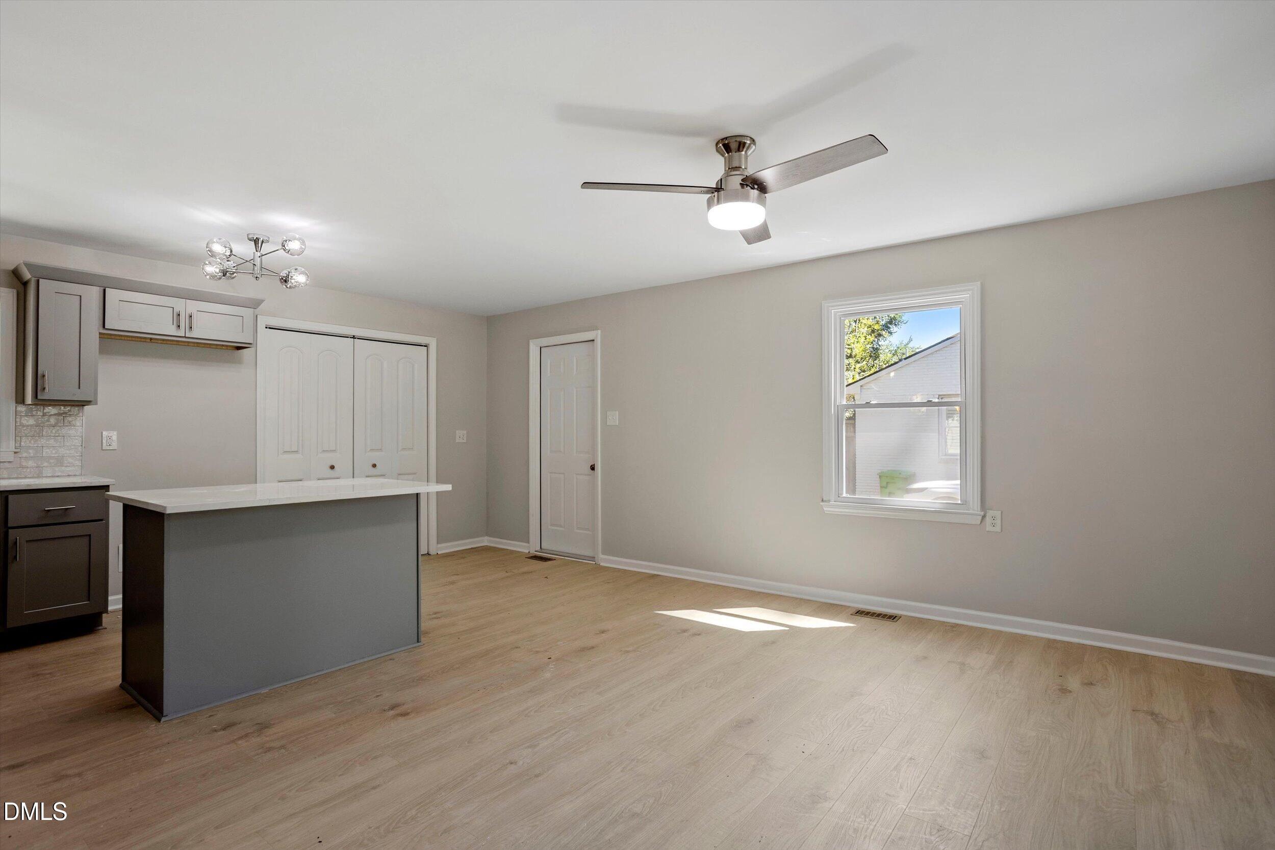 2219 Shannon Street Property Photo 14