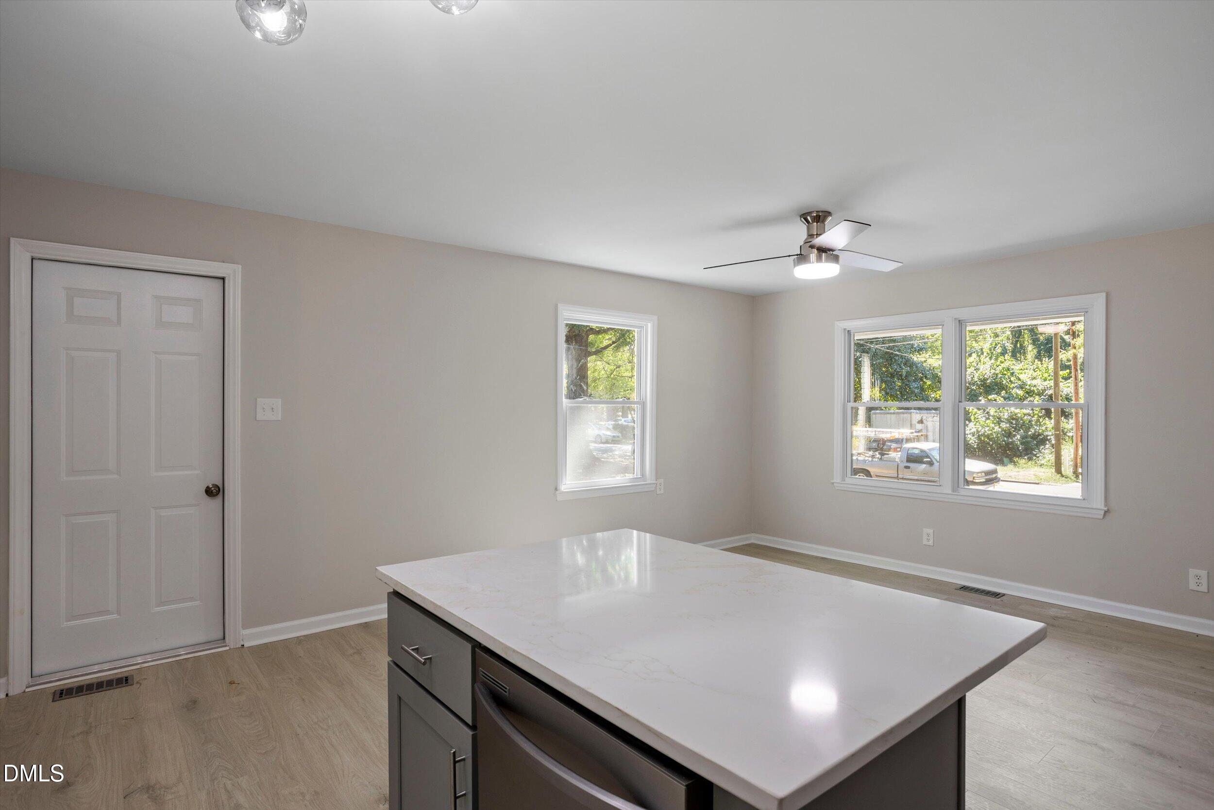 2219 Shannon Street Property Photo 15